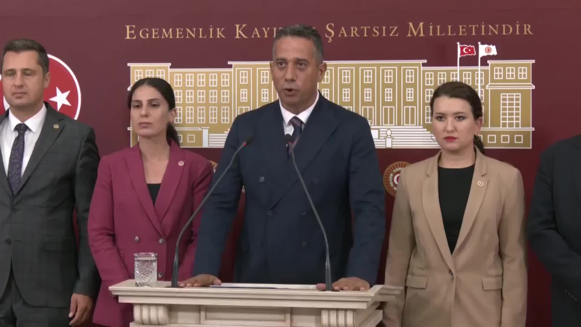 CHP’Lİ BAŞARIR’DAN RANDEVULARINI İPTAL EDEN ADALET BAKANI TUNÇ’A TEPKİ: FETÖ İLE ERGENEKON KUMPASINI YAPAN HAKİM DIŞARIDA, GAZETECİ PEHLİVAN CEZAEVİNE GİRİYOR