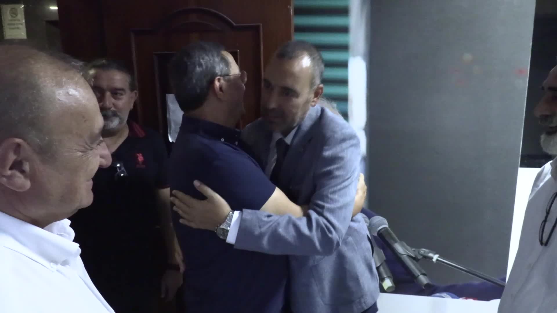 BATUR: “ÖRGÜT VARSA BİZ DE VARIZ, ÖRGÜTÜMÜZE SAMİMİYETLE SAHİP ÇIKACAĞIZ”