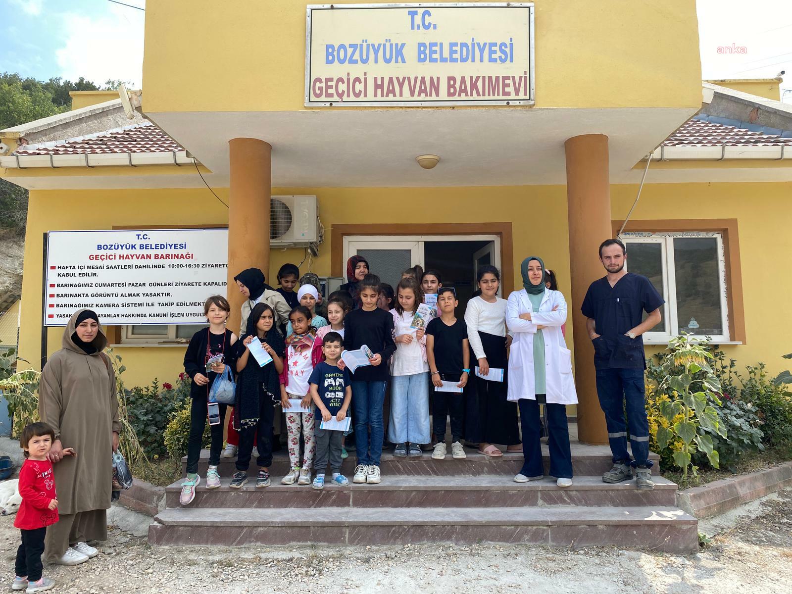BOZÜYÜK’TE KUR’AN KURSU ÖĞRENCİLERİ HAYVAN BARINAĞINI ZİYARET ETTİ