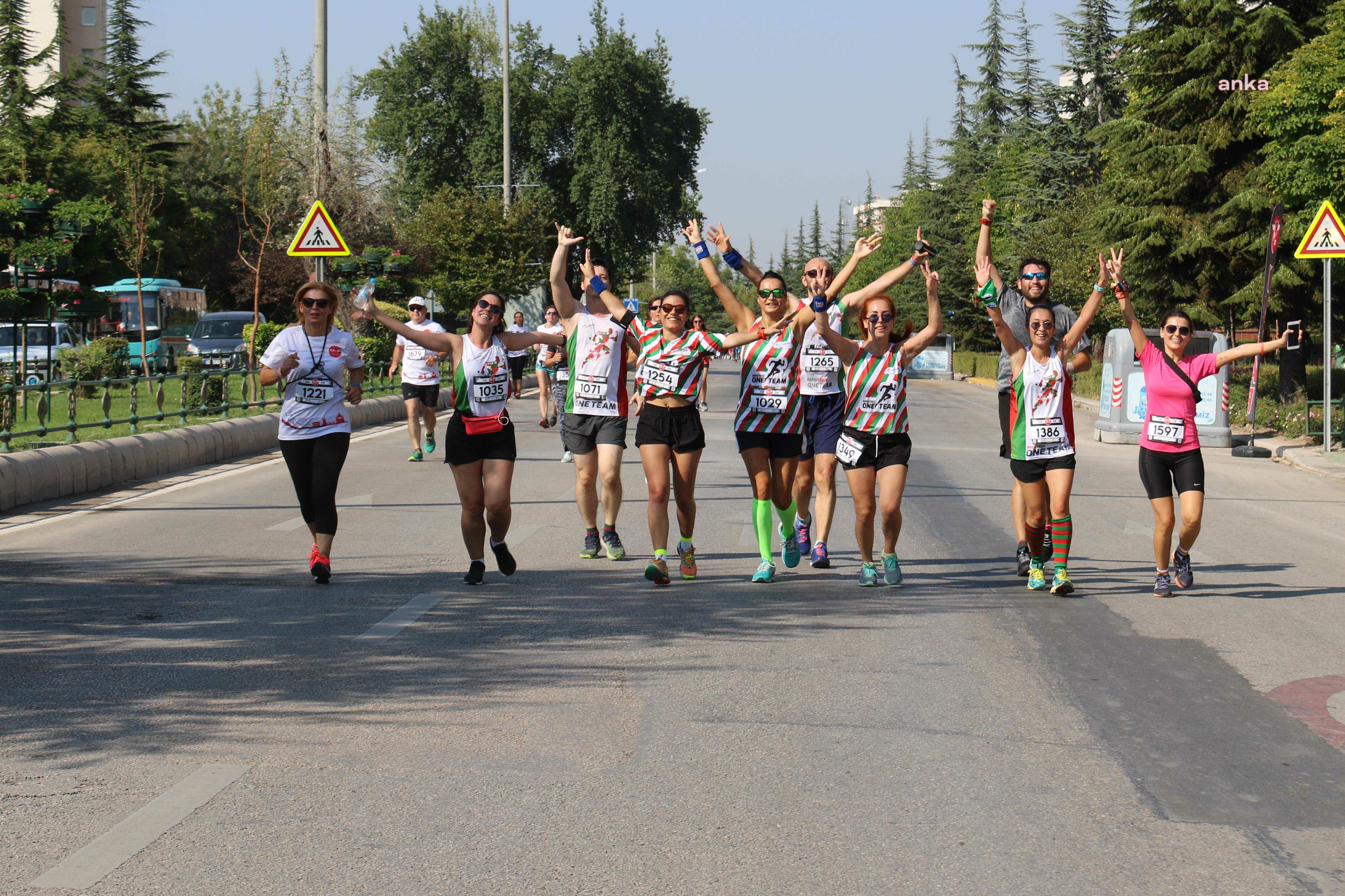 ESKİŞEHİR’DE ULUSLARARASI YARI MARATON HEYECANI