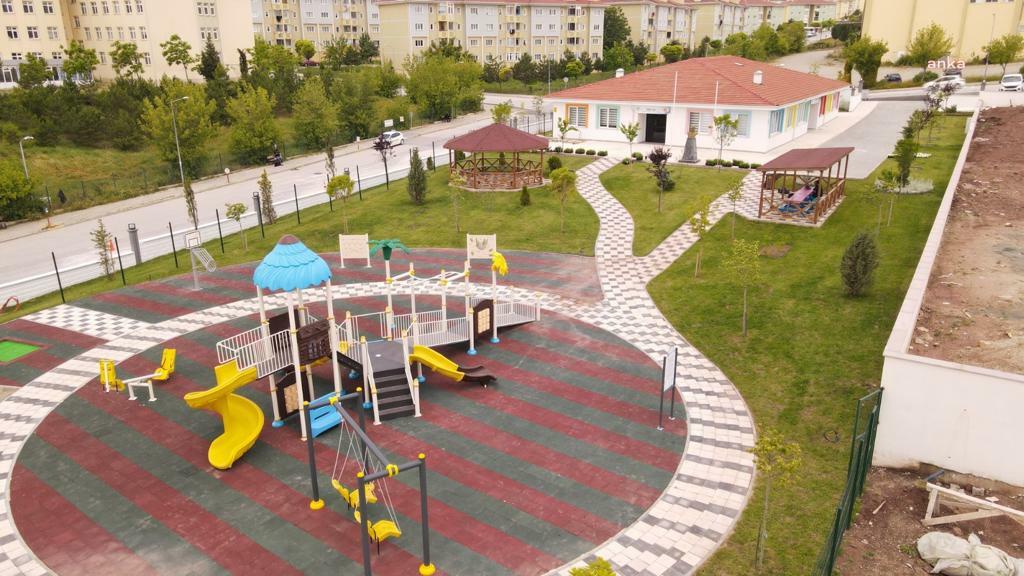 ODUNPAZARI BELEDİYESİ’NİN AHMET ARA ENGELSİZ GÜNDÜZ BAKIMEVİ VE KREŞİ’NDE EĞİTİMLER BAŞLADI