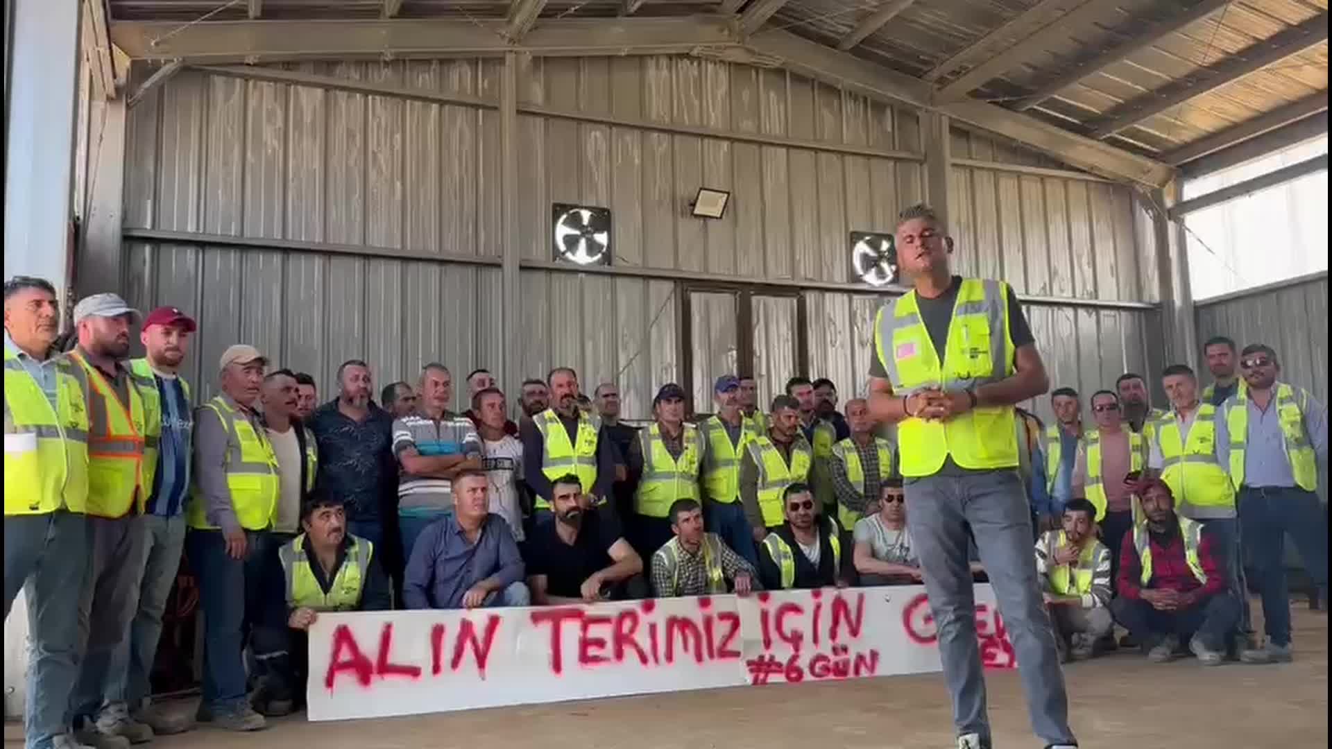TANZANYA'DAKİ EN BÜYÜK DEMİRYOLU PROJESİNİ YÜRÜTEN TÜRK FİRMA İÇİN ÇALIŞAN YAKLAŞIK İKİ BİN TÜRK İŞÇİ, MAAŞLARINI YEDİ AYDIR ALAMIYOR: “UMUDA YOLCULUK YAPMIŞ ARKADAŞLARIMIZA BU MAĞDURİYETİ YAŞATANLARIN CEZASIZ KALMAMASI GEREKİR"