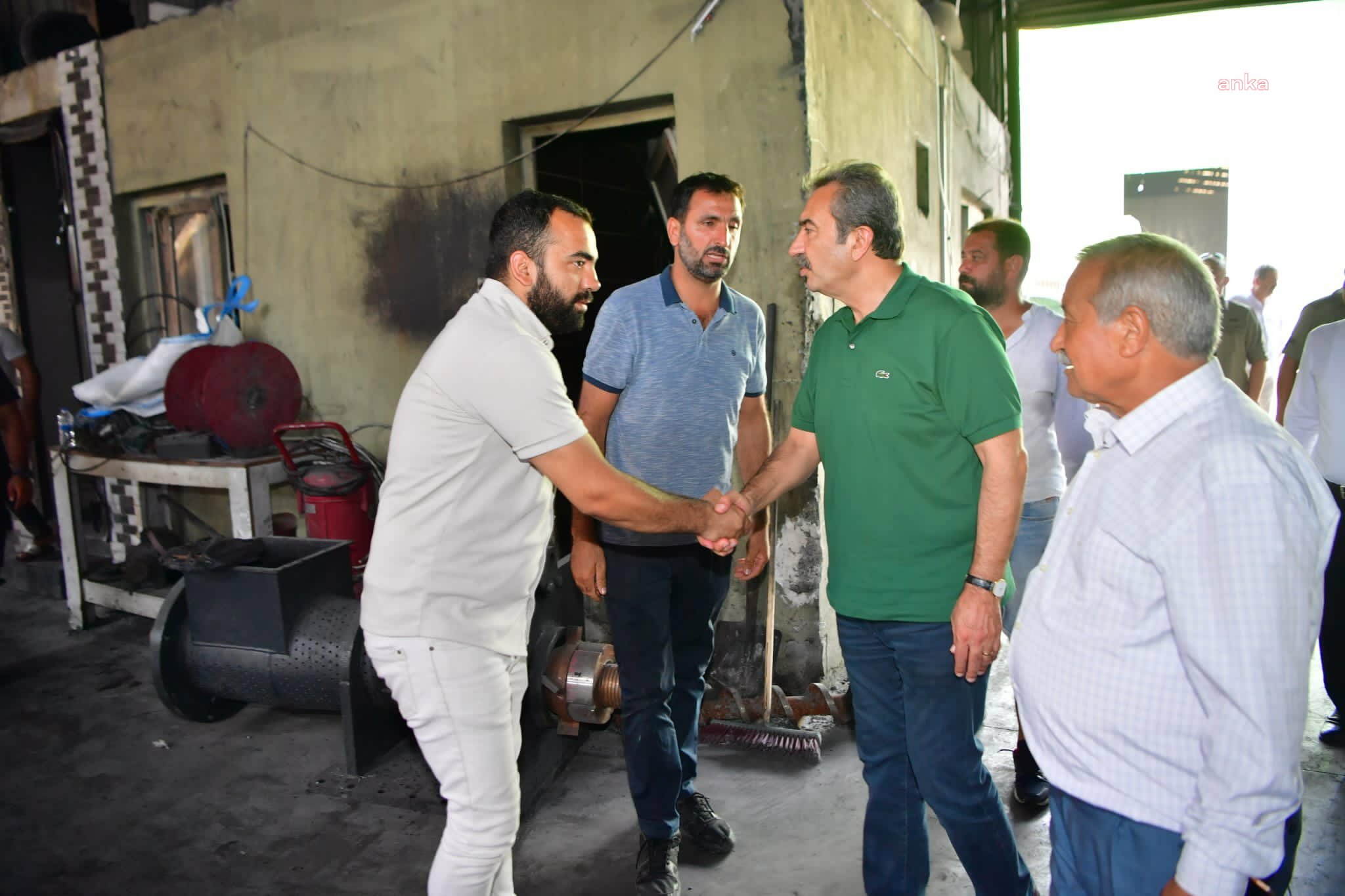 ÇUKUROVA BELEDİYE BAŞKANI ÇETİN’DEN HURDACILAR VE GERİ DÖNÜŞÜMCÜLER SİTESİ ESNAFINA ‘GEÇMİŞ OLSUN’ ZİYARETİ