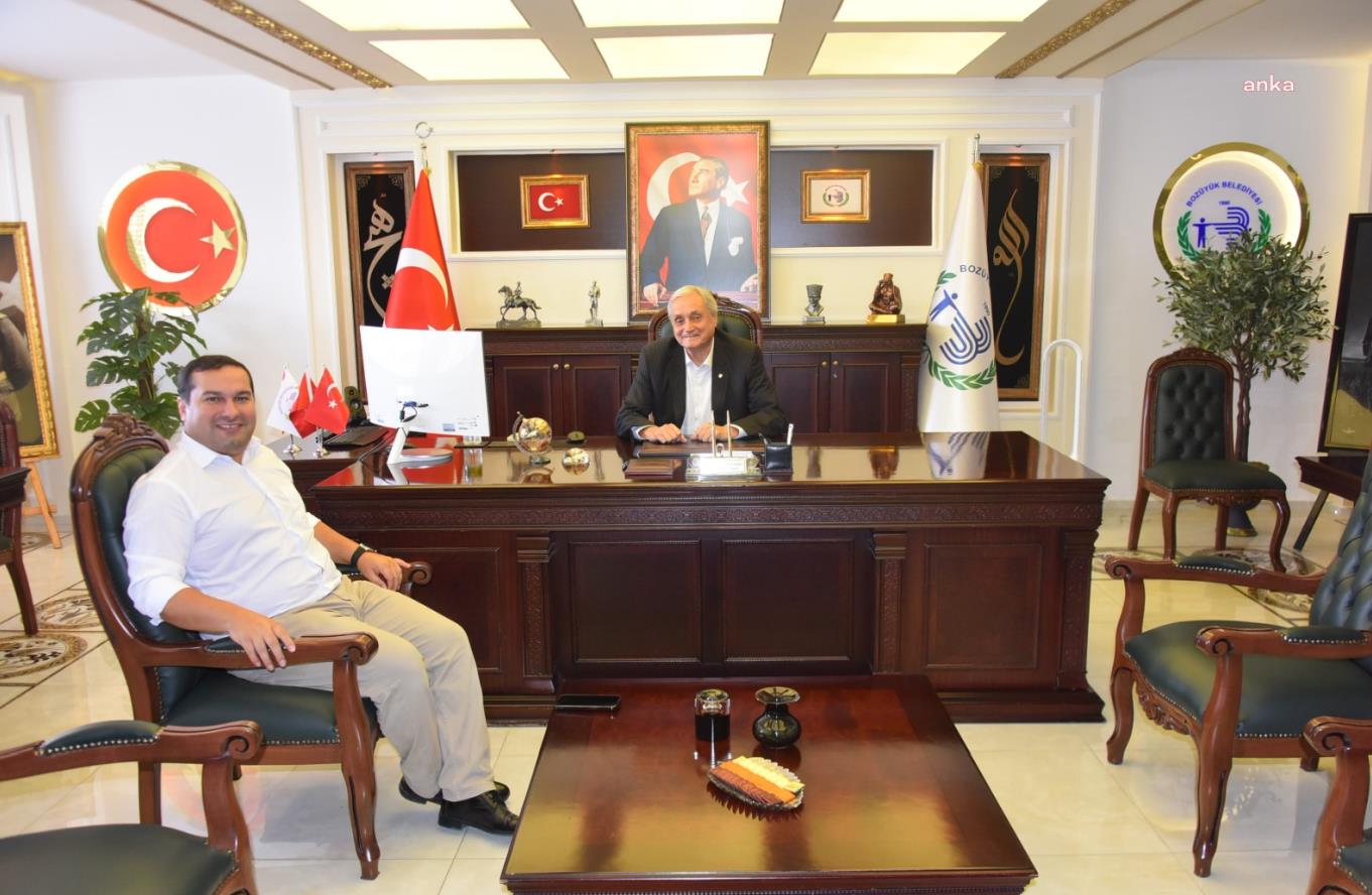BOZÜYÜK BELEDİYE BAŞKANI BAKKALCIOĞLU, KAYMAKAM VEKİLİ ALTAY İLE BİR ARAYA GELDİ
