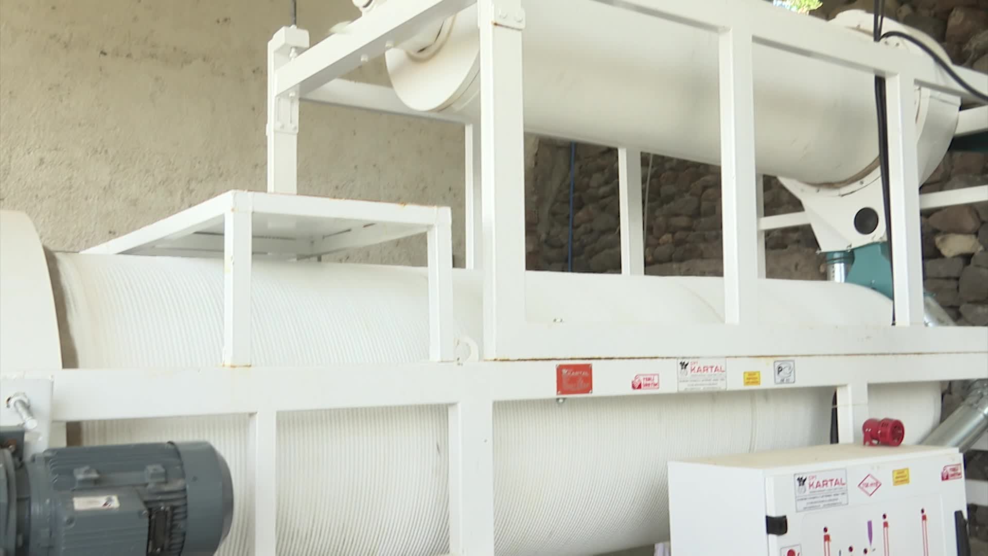ANKARA BÜYÜKŞEHİR BELEDİYESİ'NDEN ÇİFTÇİYE YENİ DESTEK:  8 KIRSAL BÖLGEYE SELEKTÖR TESİSİ KURULDU