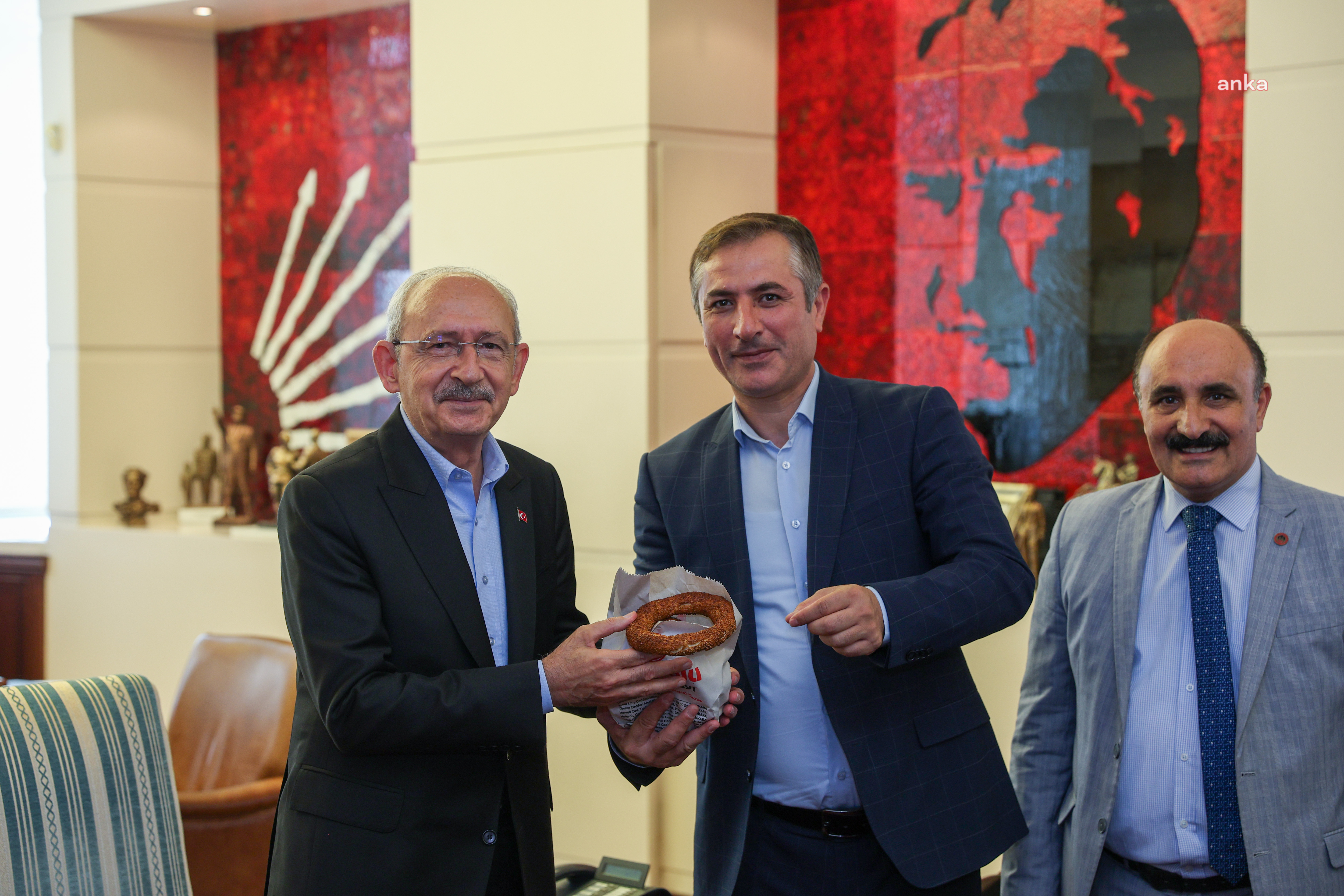 KILIÇDAROĞLU, CHP GENEL MERKEZİ'NDE ESNAF ODALARININ TEMSİLCİLERİYLE GÖRÜŞTÜ