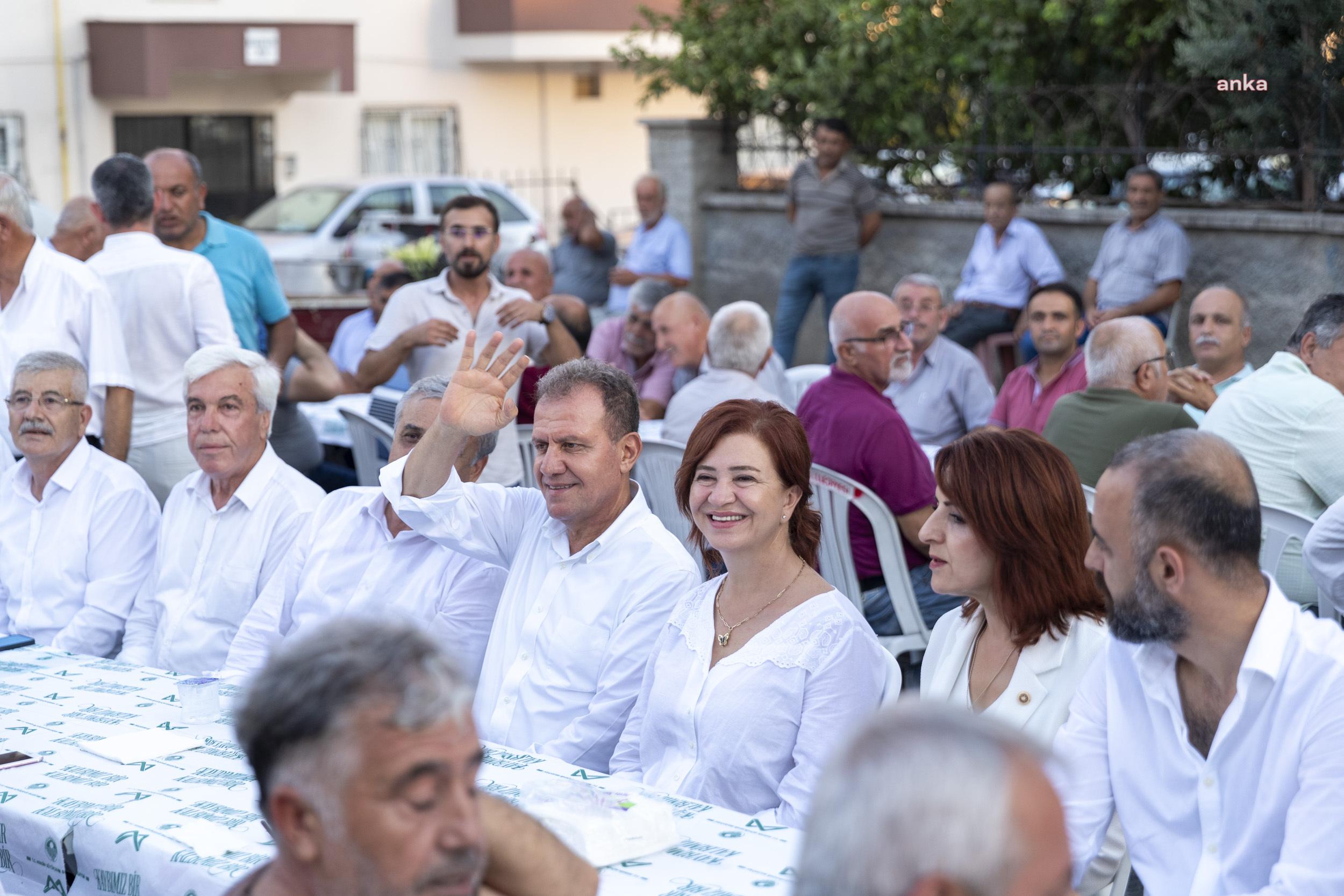 BAŞKAN SEÇER, AŞURE LOKMASINI MERSİNLİLER İLE PAYLAŞTI
