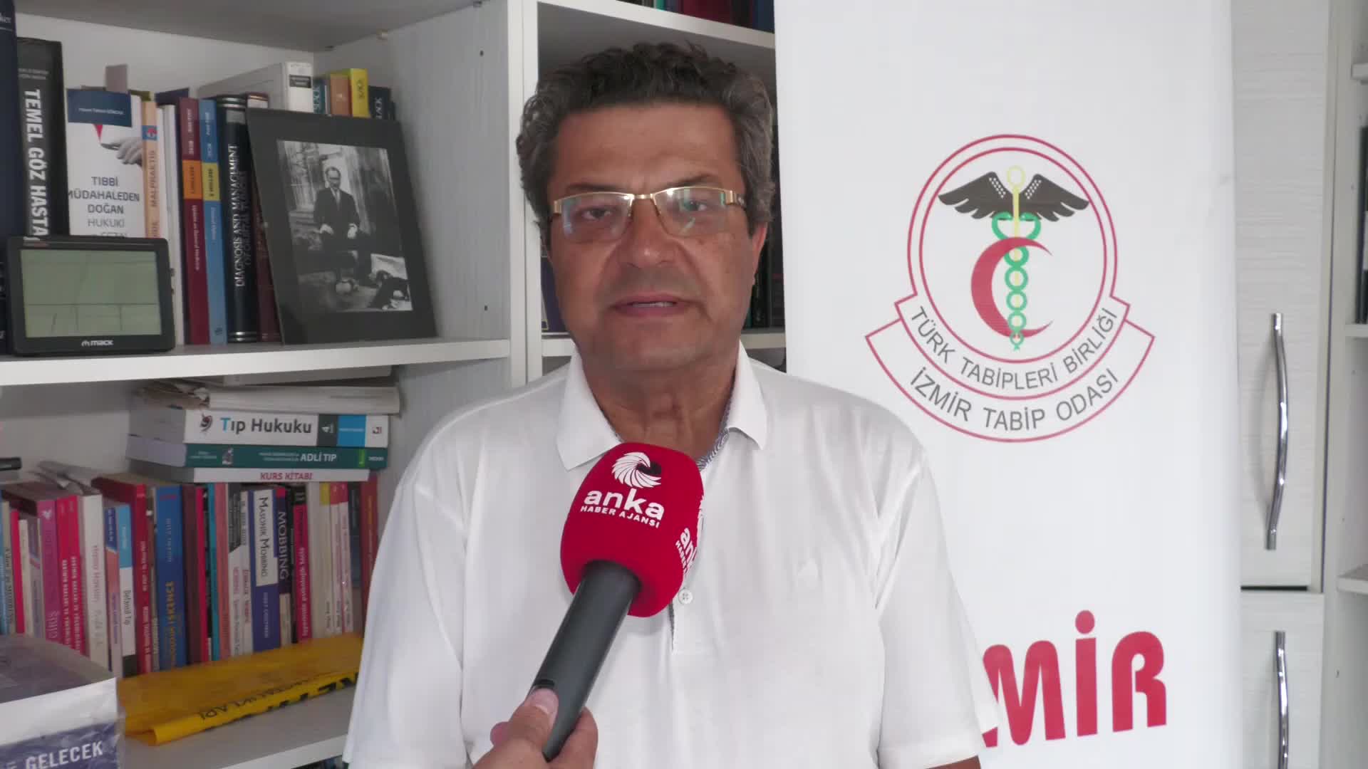 İZMİRLİ SAĞLIKÇILARDAN 'ARA KOD' TEPKİSİ: “SAĞLIKTA ŞİDDETİN ÖNLENMESİ İÇİN KODLAR YERİNE CAYDIRICI CEZALARIN ÇIKARTILMASI GEREKİR"