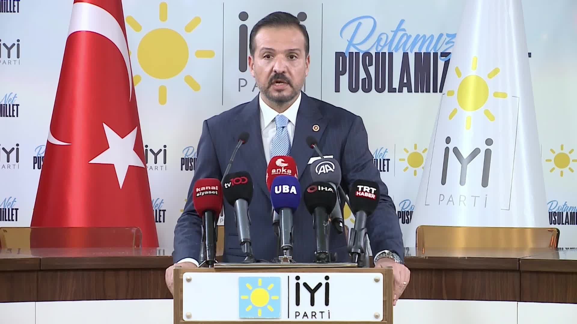 KÜRŞAD ZORLU'DAN İKTİDARA ÇAĞRI: “KREDİ VE BURS BAŞVURULARININ ERKEN BAŞLATILIP, MİKTARIN DA ARTIRILARAK, ÖDEMELERİN EĞİTİM ÖĞRETİM YILI BAŞLAMADAN HESAPLARA YATMASINI ÖNERİYORUZ"