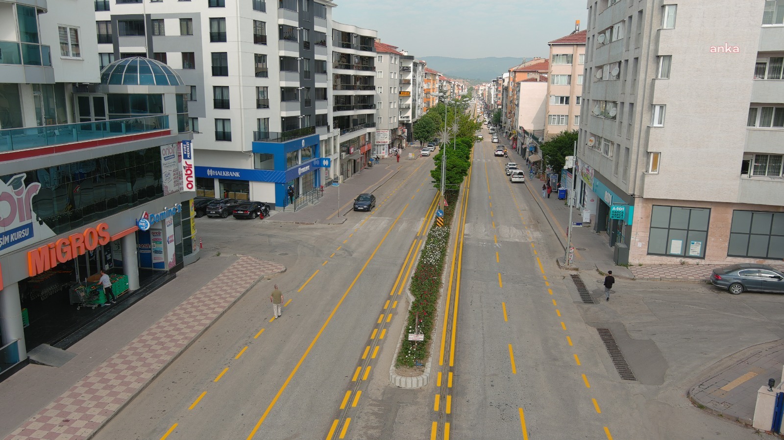 BOZÜYÜK’TE YOL ÇİZGİLERİ YENİLENDİ