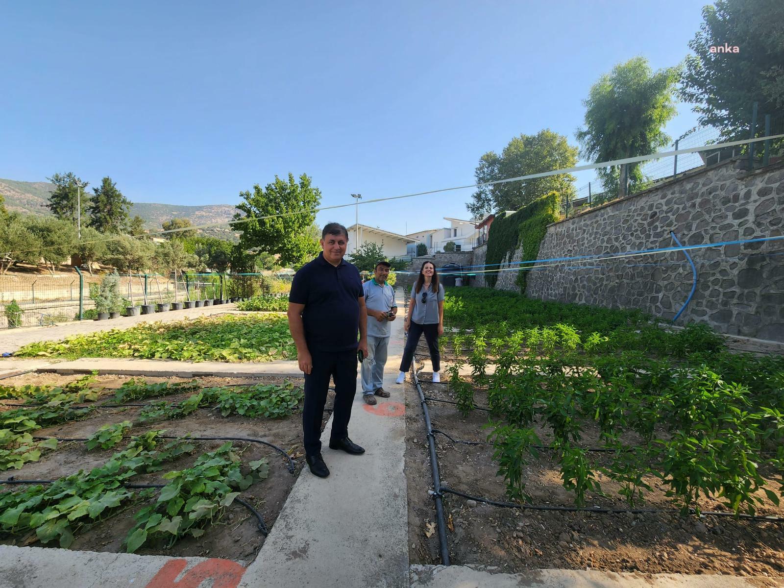 KARŞIYAKA BELEDİYESİ’NDEN GIDA KRİZİ İLE MÜCADELEDE ÖRNEK ADIM