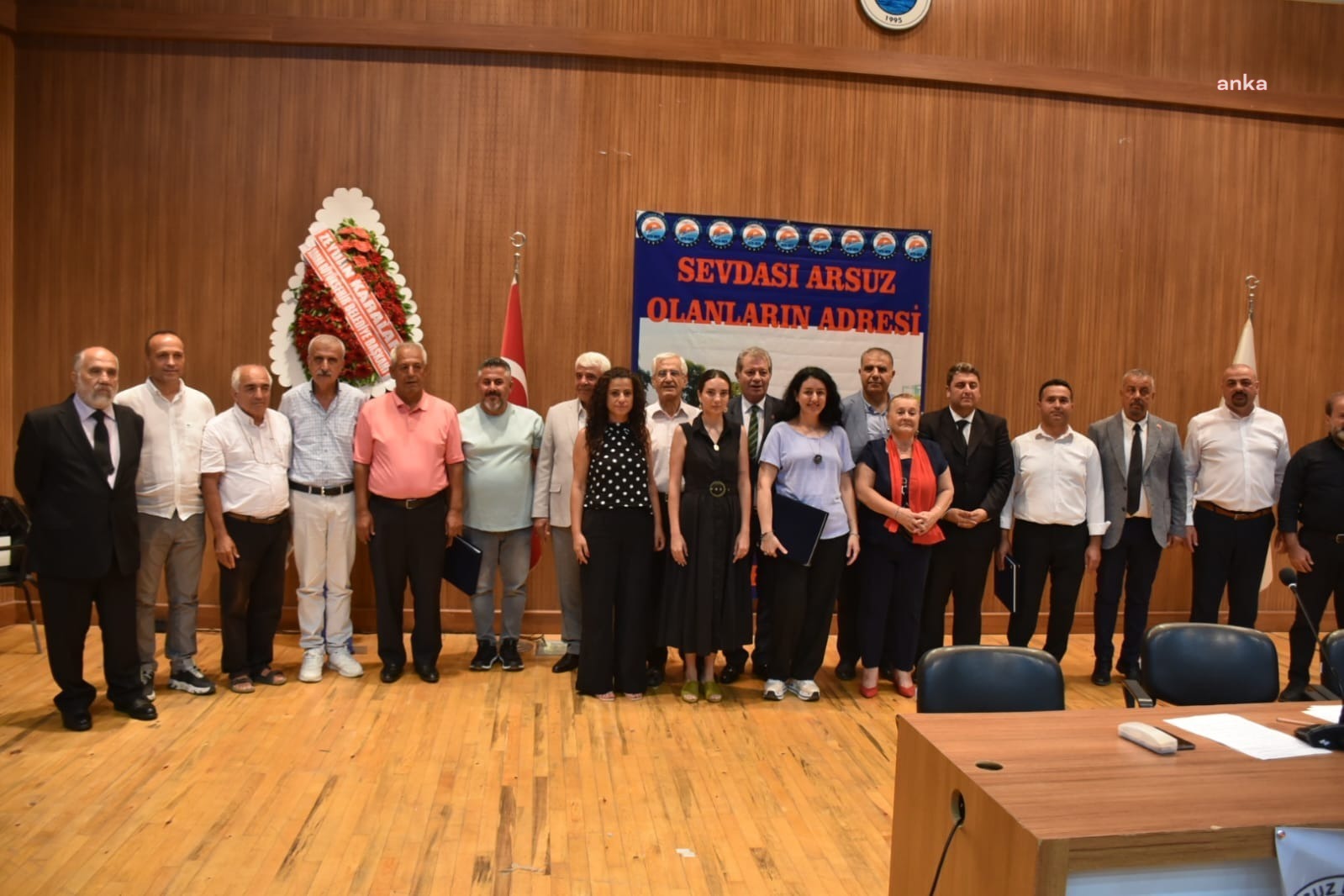 HATAY ARSUZ’DAN YILMAZ BÜYÜKERŞEN'E TEŞEKKÜR PLAKETİ