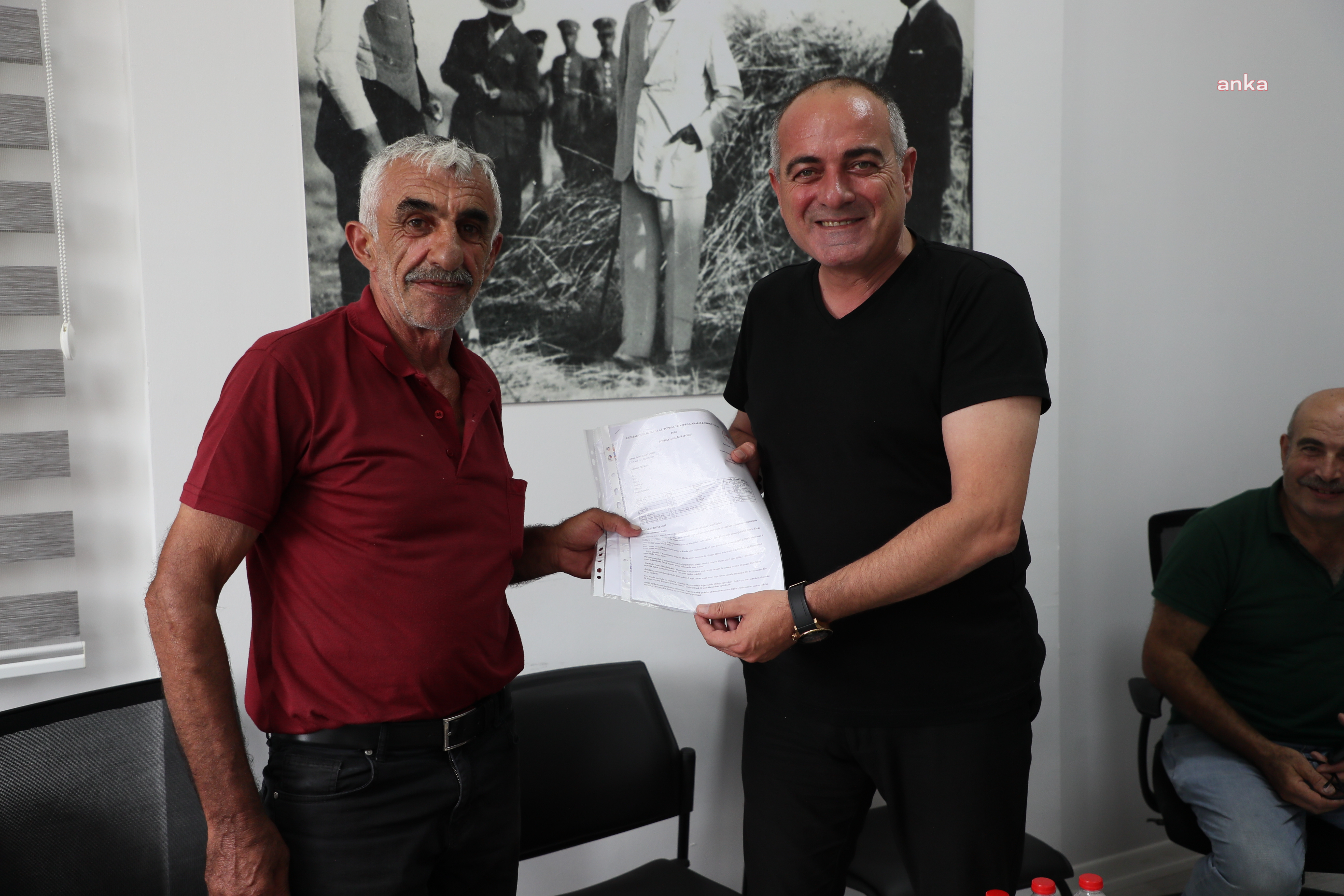 GEMLİK BELEDİYESİ’NİN ÇİFTÇİLER İÇİN KURDUĞU LABORATUVARDAN ÇIKAN İLK SONUÇLAR DAĞITILDI