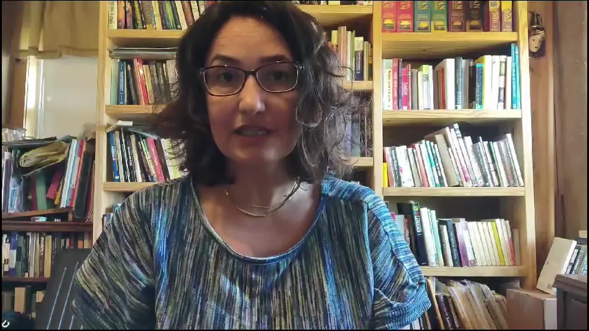 EŞİK GÖNÜLLÜSÜ VE AKADEMİSYEN ALTIOK: “TALİBAN YÖNETİMİ KADINLARI KAMUSAL ALANDAN TAMAMEN SİLMEK SURETİYLE BİR APARTHEİD REJİMİNİ KURUMSALLAŞTIRMIŞTIR, BU REJİMİ KABUL ETMİYORUZ”