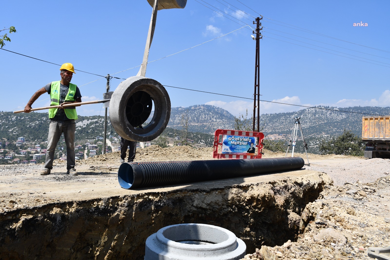 MERSİN BÜYÜKŞEHİR BELEDİYESİ, GÖZNE’YE 37 BİN METRE KANALİZASYON ALTYAPISI KAZANDIRDI