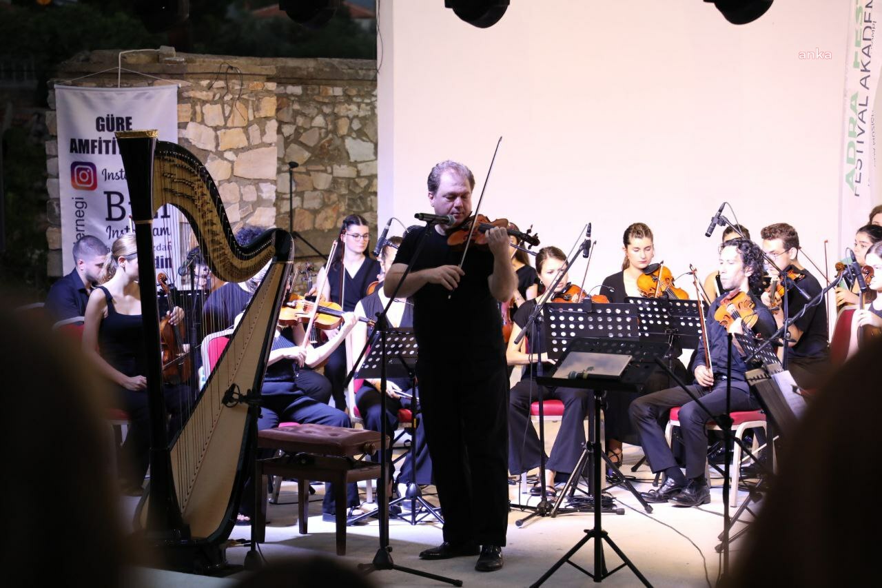 EDREMİT’TE “ADRA FEST” KLASİK MÜZİK KONSERLERİ DEVAM EDİYOR