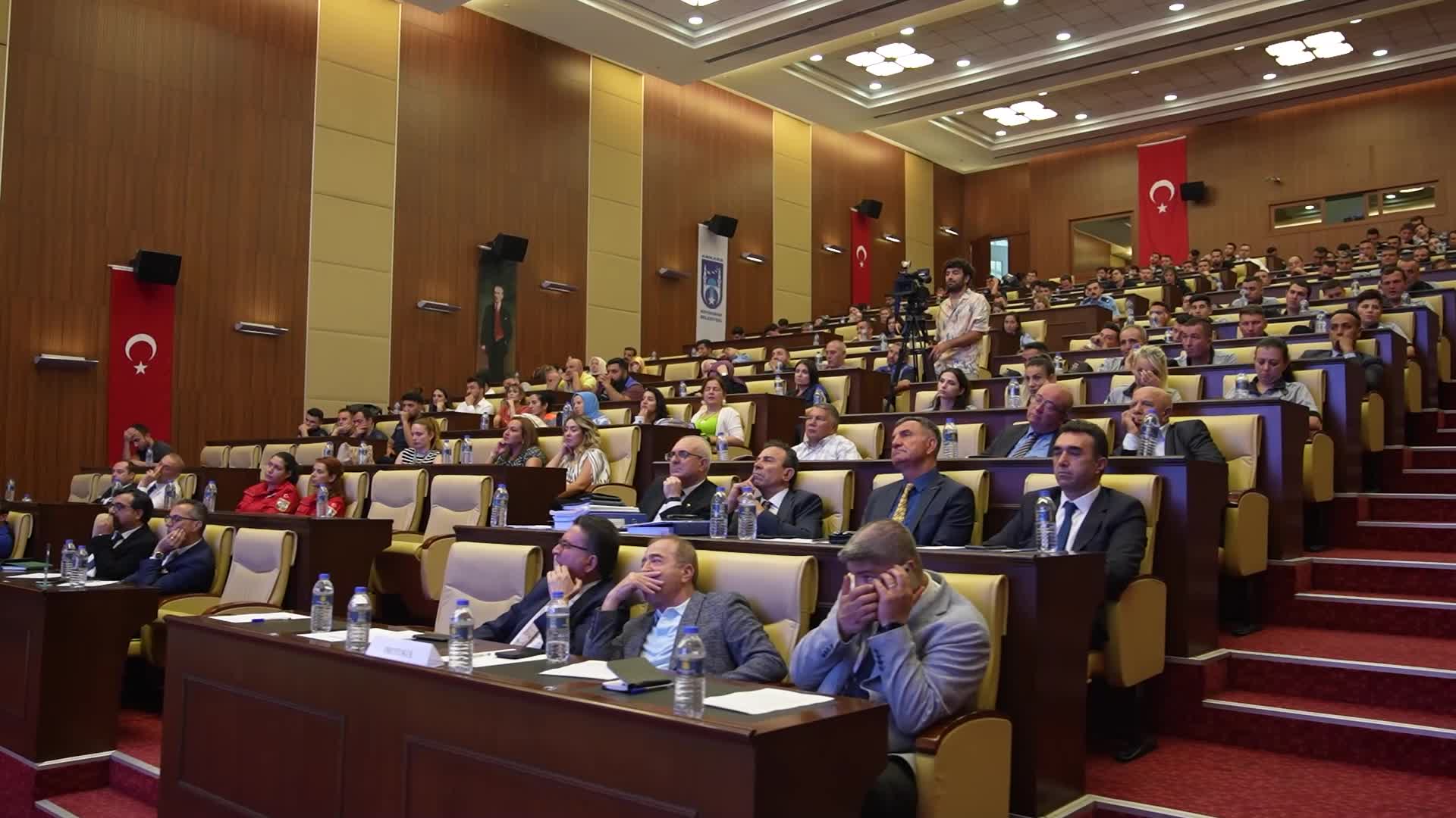 ANKARA BÜYÜKŞEHİR BELEDİYESİ’NDEN AFET MÜDAHALE PLANI ÇALIŞTAYI... MANSUR YAVAŞ: “CUMHURİYET’İN 100. YILINDA AFET EYLEM PLANLAMASI YAPILMASI GEREKİYOR”