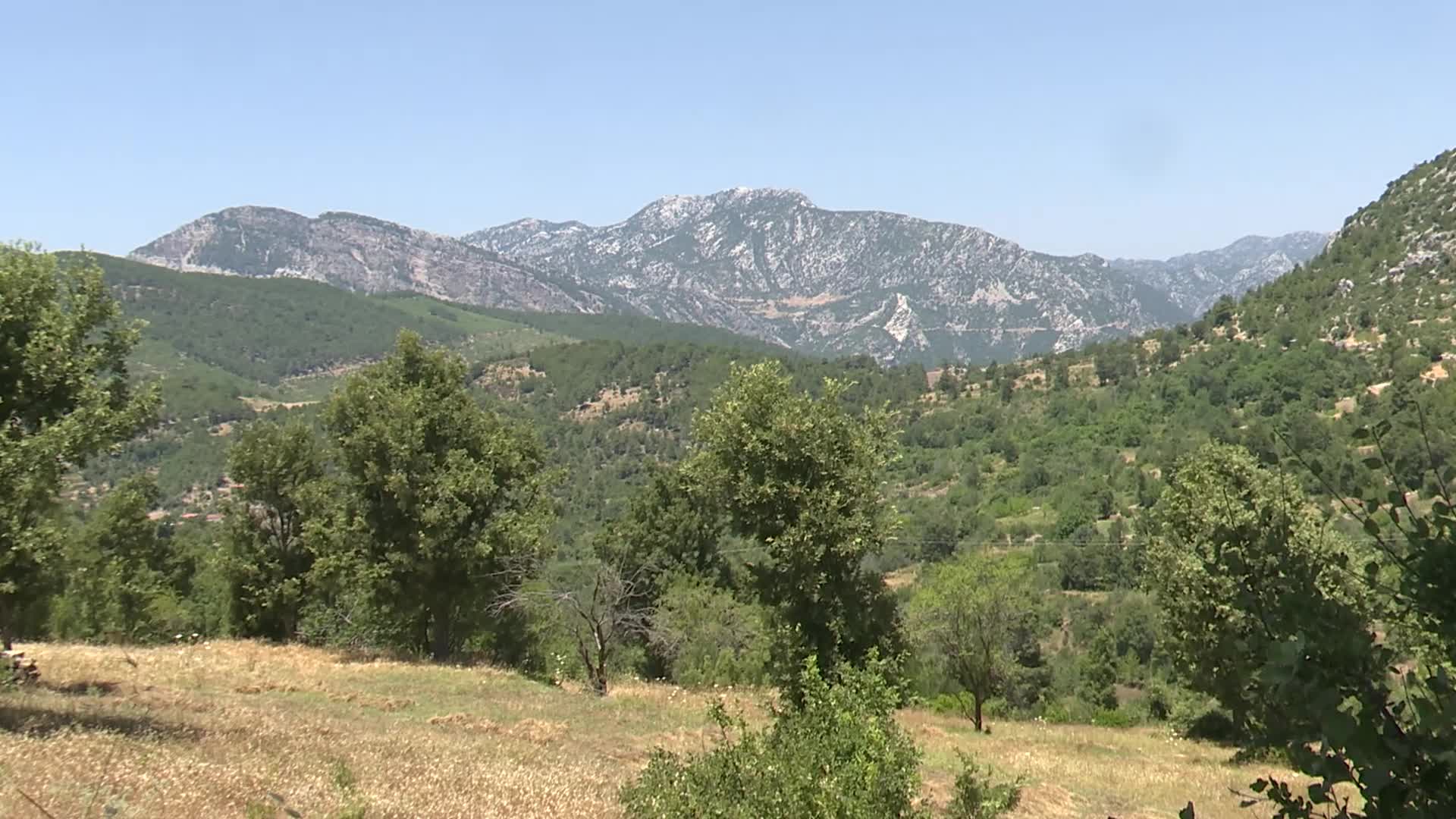 ANTALYA BÜYÜKŞEHİR BELEDİYESİ’NDEN KIRSALDA ASFALT SEFERBERLİĞİ