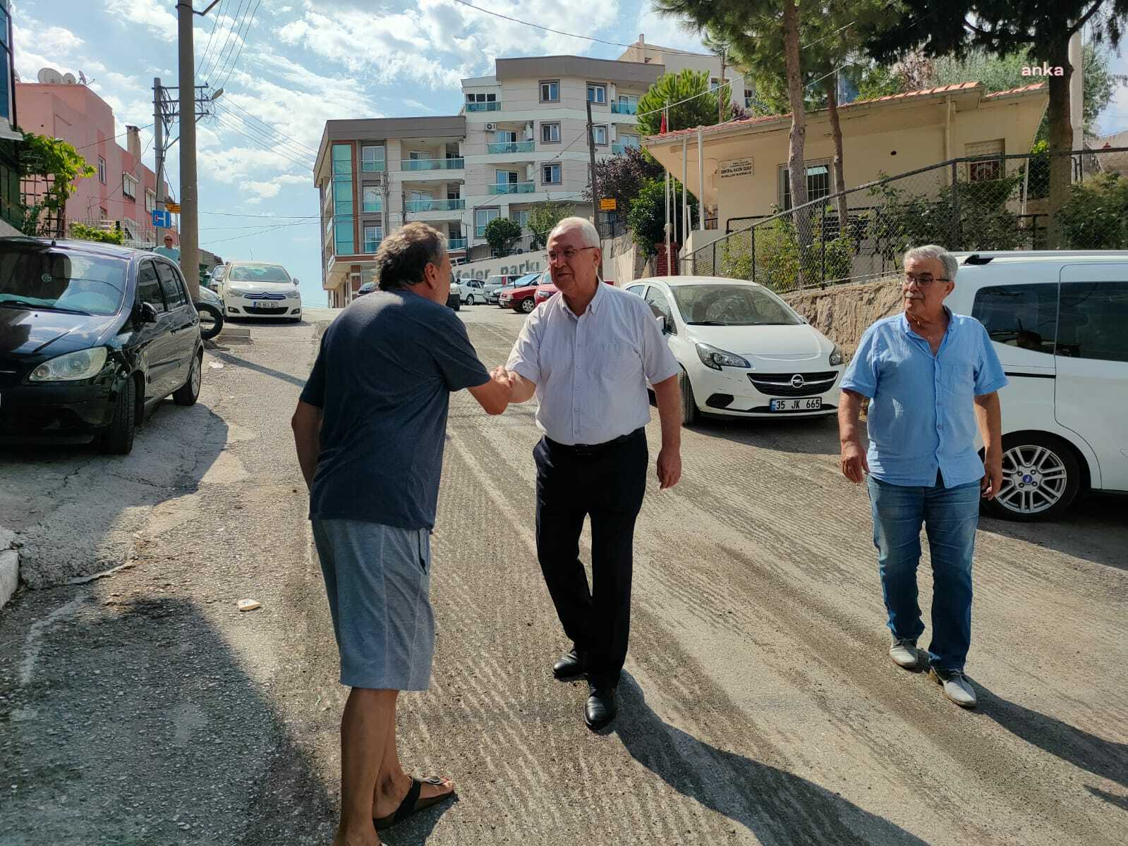 KARABAĞLAR’DA ASFALT SERİM ÇALIŞMALARI ARALIKSIZ SÜRÜYOR