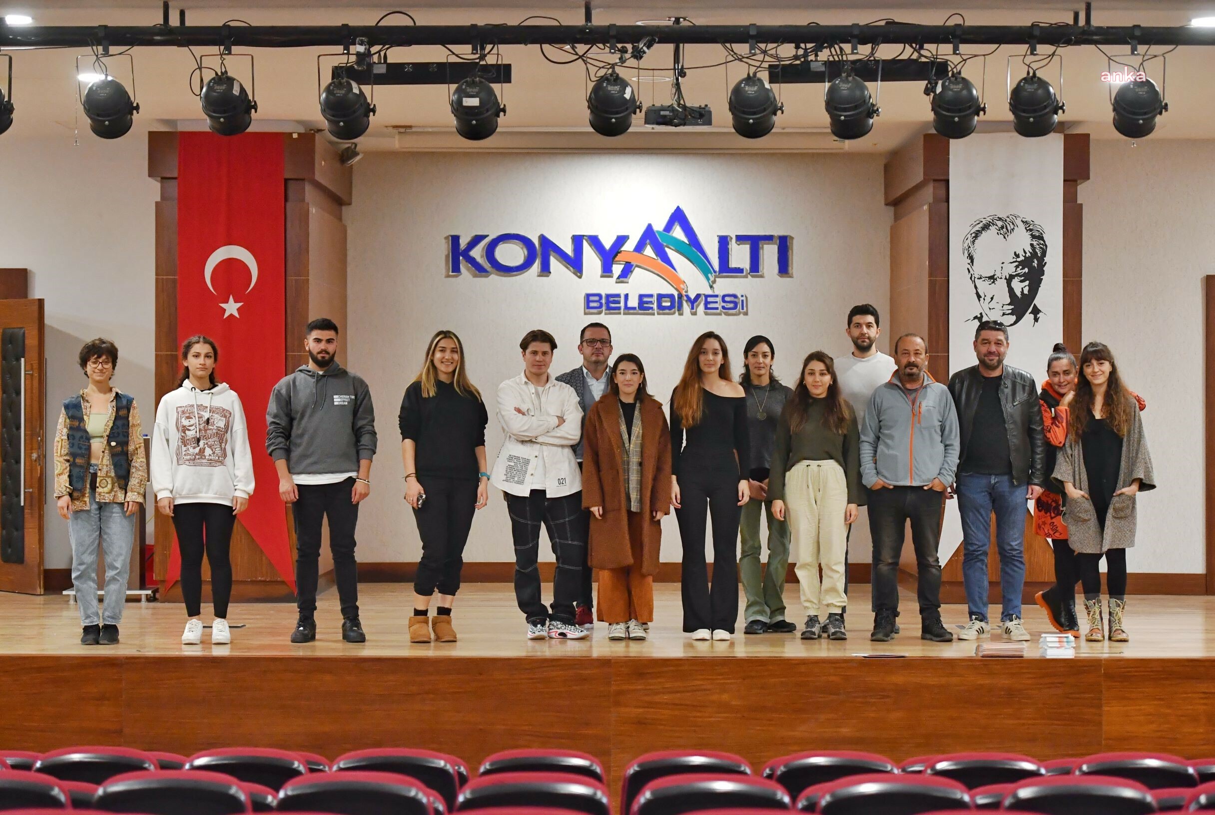 KONYAALTI BELEDİYESİ TİYATRO AKADEMİSİ’NE BAŞVURULAR BAŞLADI