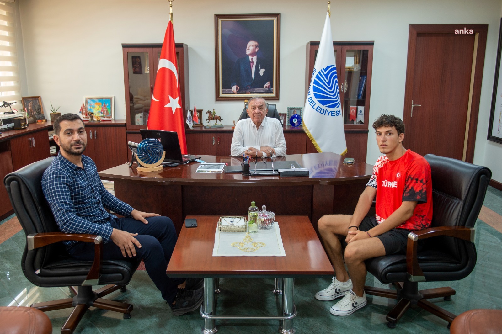 MİLLİ ATLET ERDEM TİLKİ'DEN SEYHAN BELEDİYE BAŞKANI AKAY’A ZİYARET