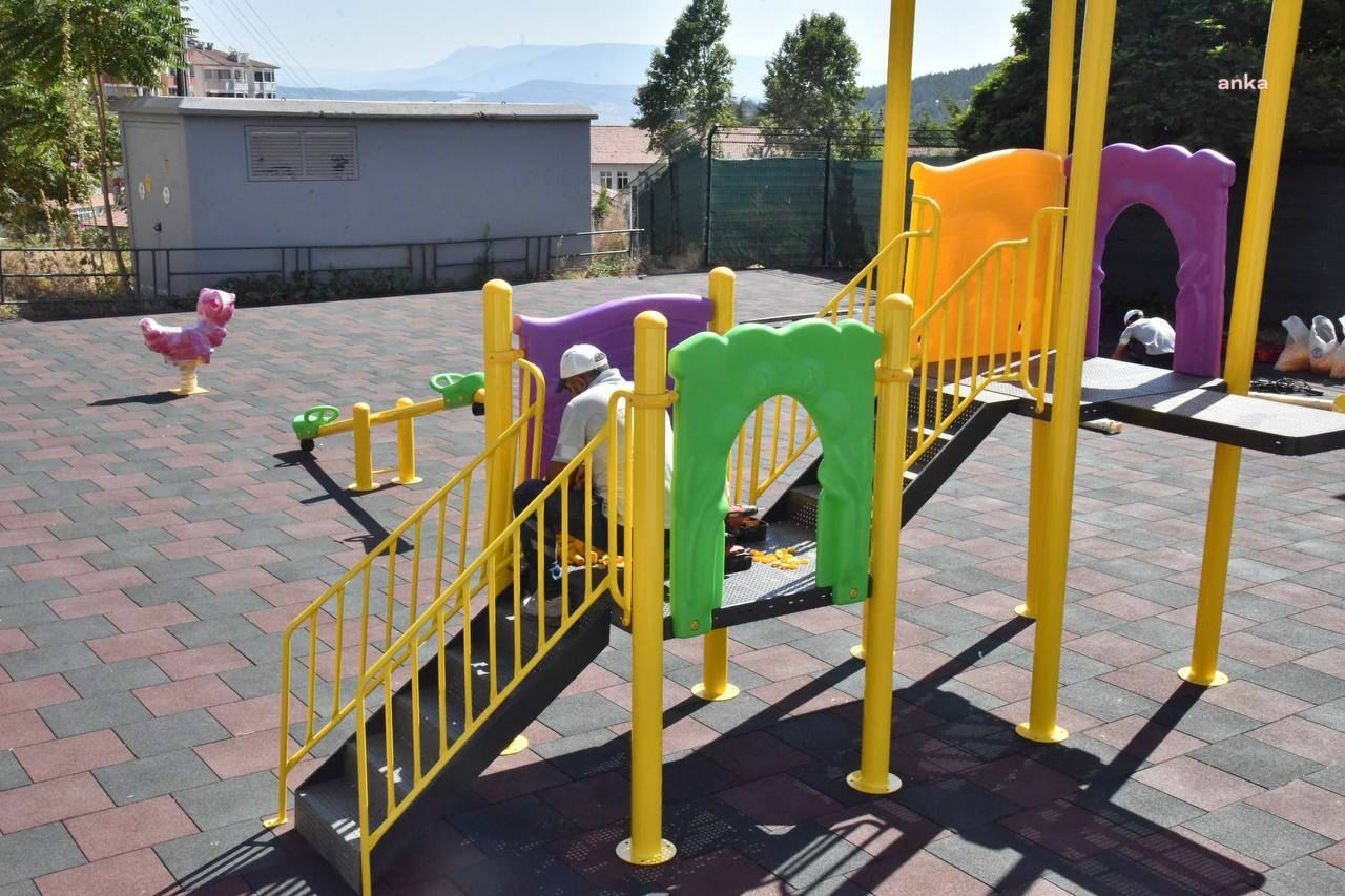 BİLECİK’TE YENİ PARK OYUN ALANLARI ÇOCUKLARIN HİZMETİNE SUNULUYOR