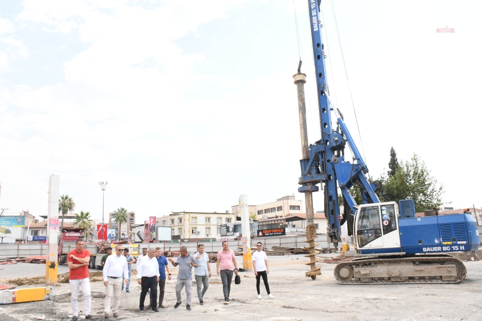 TORBALI BELEDİYESİ’NİN ‘KENT MEYDANI VE KATLI OTOPARK’ PROJESİNDE ALTYAPI ÇALIŞMASI BAŞLADI