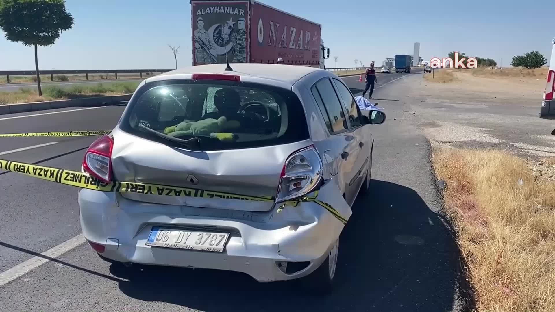 ANKARA-AKSARAY YOLUNDA EMNİYET ŞERİDİNE ARACINI PARK EDEN SÜRÜCÜ ARKADAN GELEN KAMYONETİN ÇARPMASI SONUCU HAYATINI KAYBETTİ