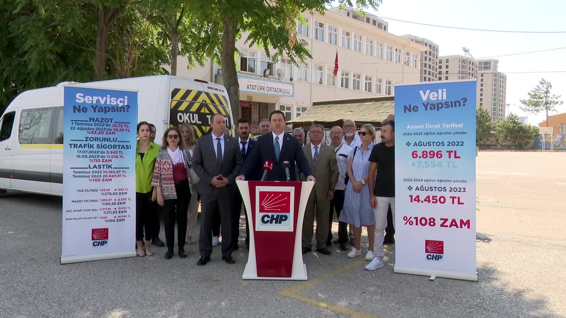 UMUT AKDOĞAN: “GELİN SERVİSÇİ ARKADAŞLARA AKARYAKITTA YÜZDE 50 SÜBVANSİYON VERELİM. SERVİSÇİMİZ DE VELİLERİMİZ DE RAHATLASIN"