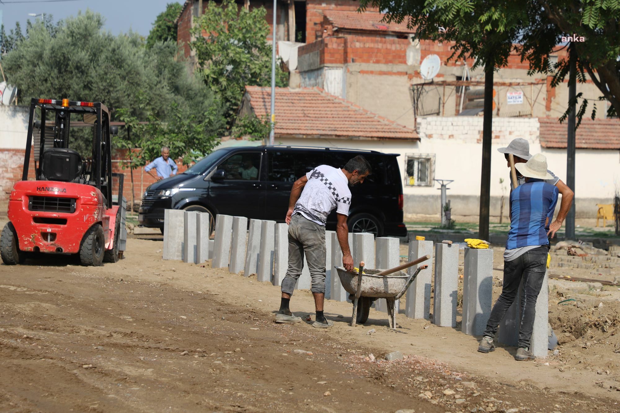 TURGUTLU BELEDİYESİ'NDEN İSTASYONALTI MAHALLESİ'NE BÜYÜK YATIRIM