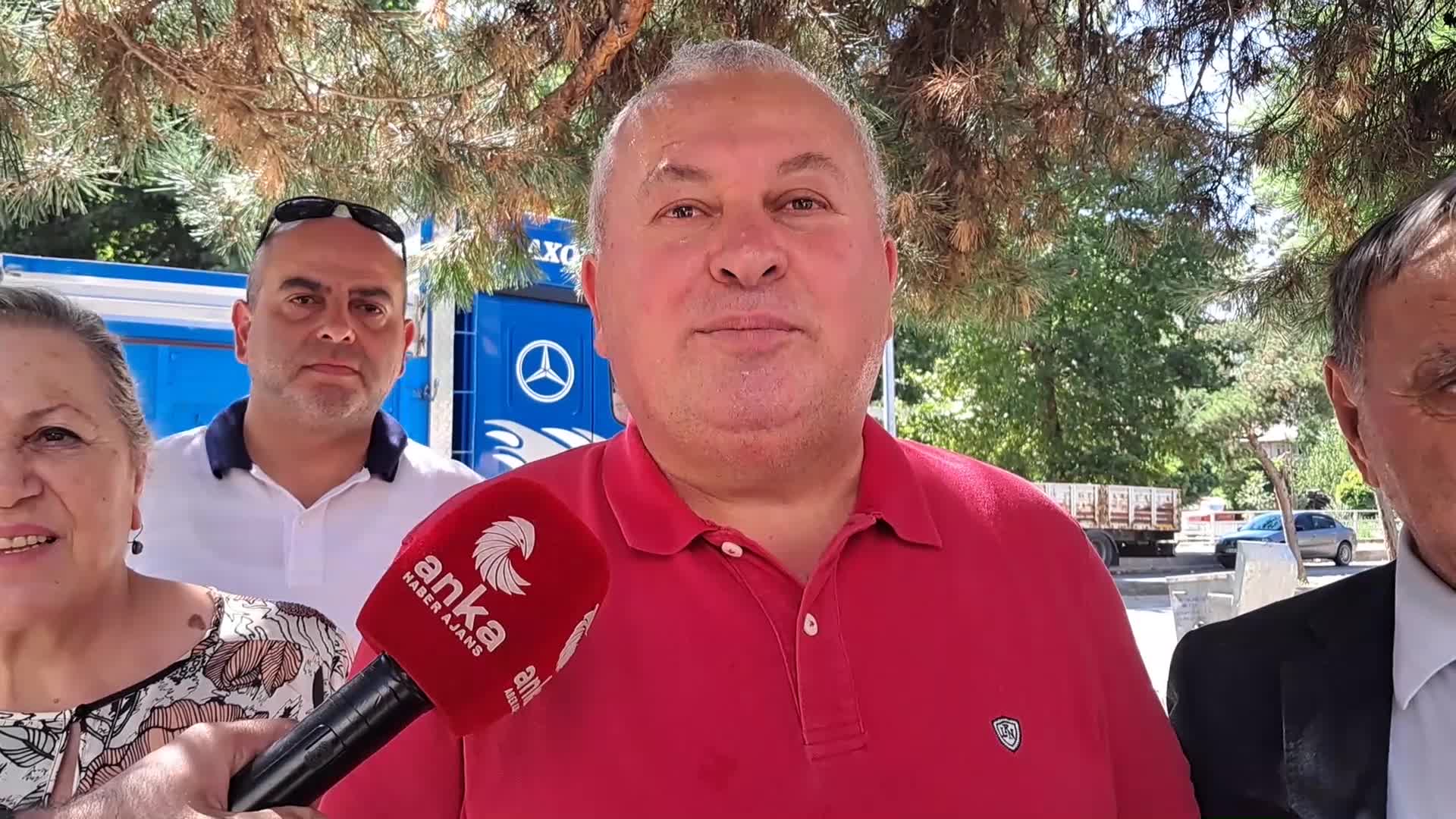 CEMAL ENGİNYURT: "ÖĞRETMENİN ÜZERİNDEN ELİNİ ÇEK YUSUF TEKİN”