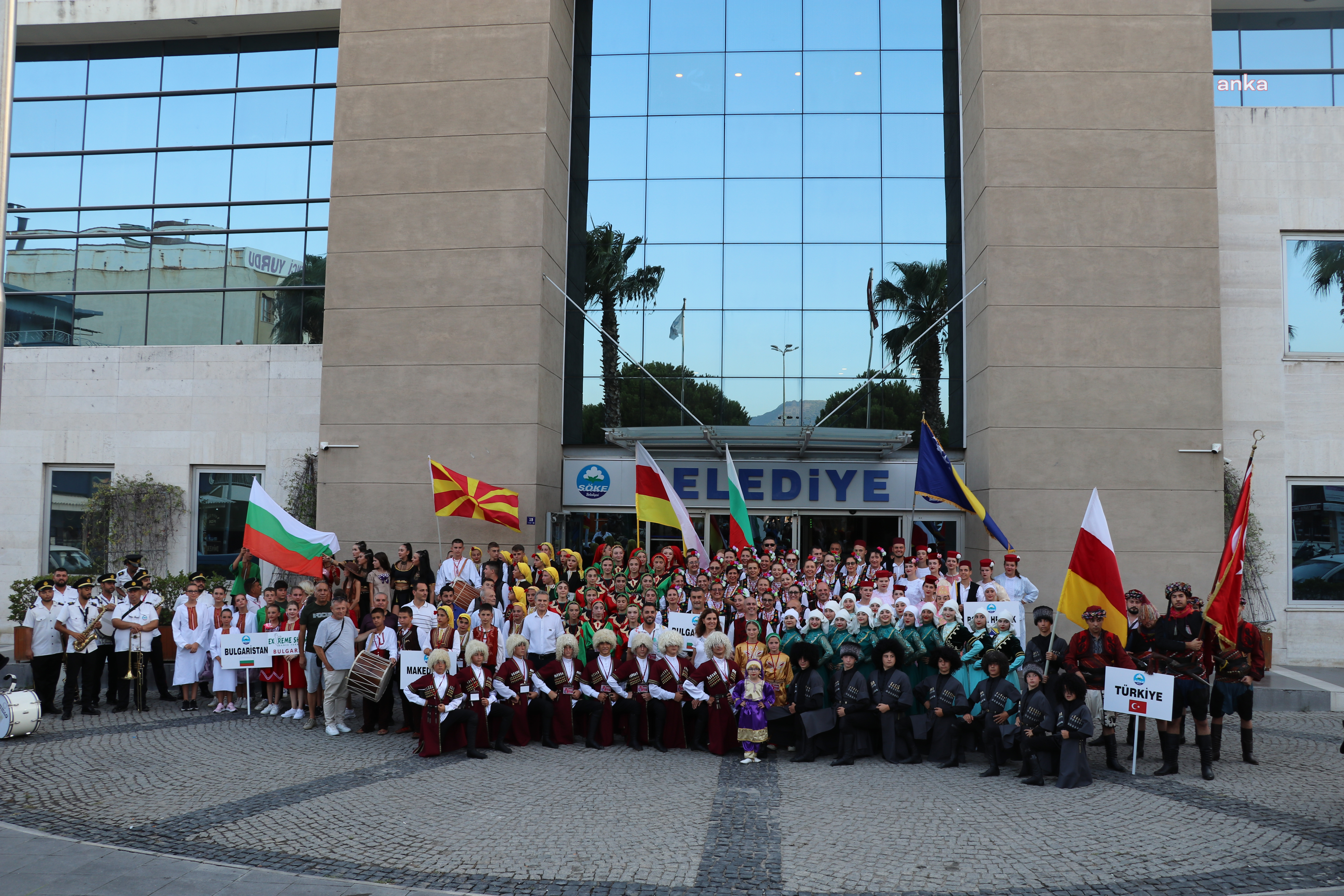 SÖKE 2. ULUSLARARASI KÜLTÜR VE SANAT FESTİVALİ BAŞLADI