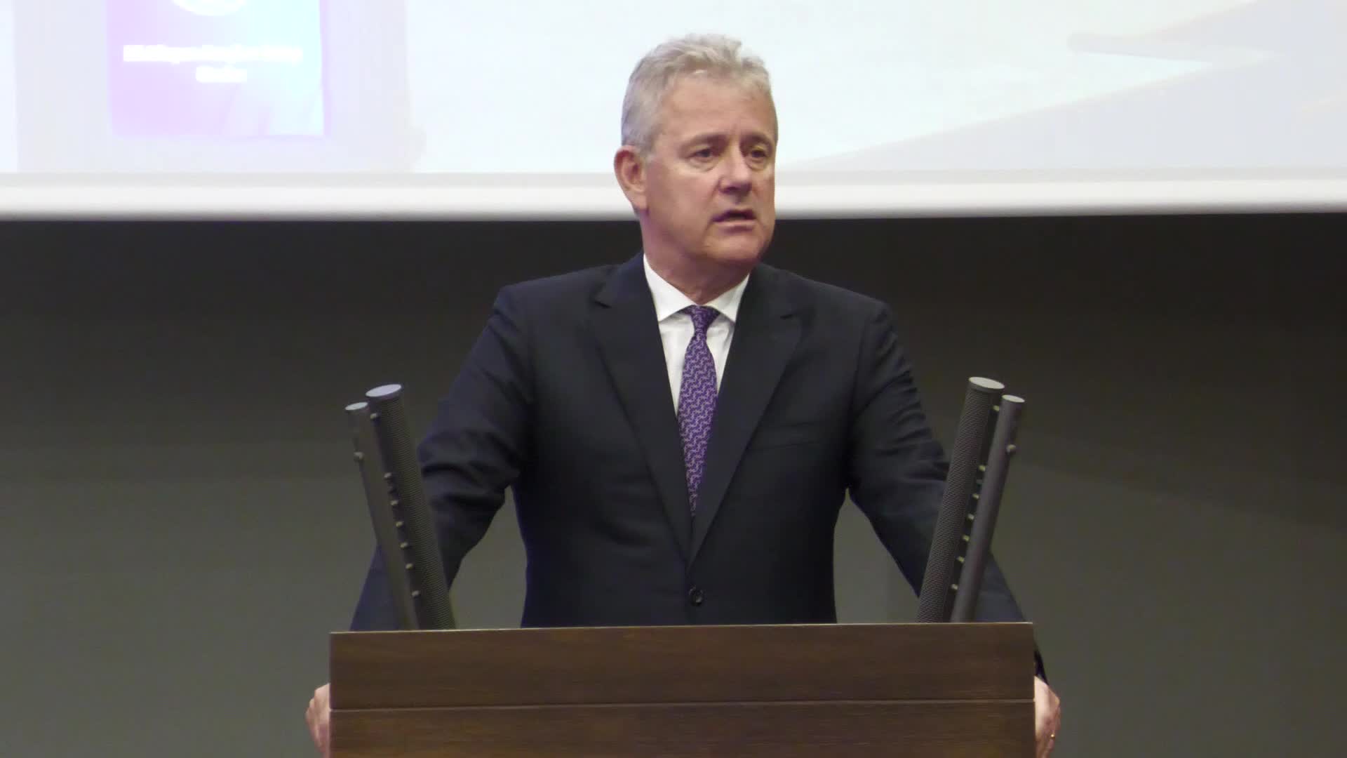 İZTO YÖNETİM KURULU BAŞKANI MAHMUT ÖZGENER: “BANKA BİLANÇOLARINA UYGULANAN MAKRO İHTİYATİ SINIRLANDIRMALAR KREDİYE ERİŞİMİ İMKANSIZ HALE GETİRDİ”