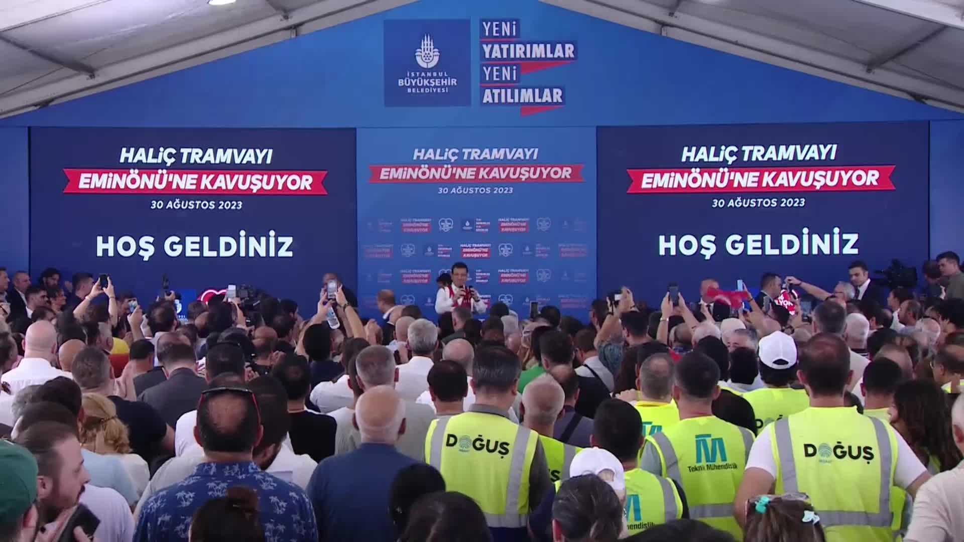 EMİNÖNÜ-ALİBEYKÖY TRAMVAY HATTI HİZMETE GİRDİ. İMAMOĞLU: “2019 YEREL SEÇİMLERİNDEN HEMEN ÖNCE, DAHA ELEKTRİĞİ, ARACI OLMADIĞI HALDE TEST SÜRÜŞÜ YAPTILAR. TAM BİR TRAJİKOMİK DURUMDU. BİR ALLAH'IN KULU BÖYLE İŞLER YAPTIRAMAZ”