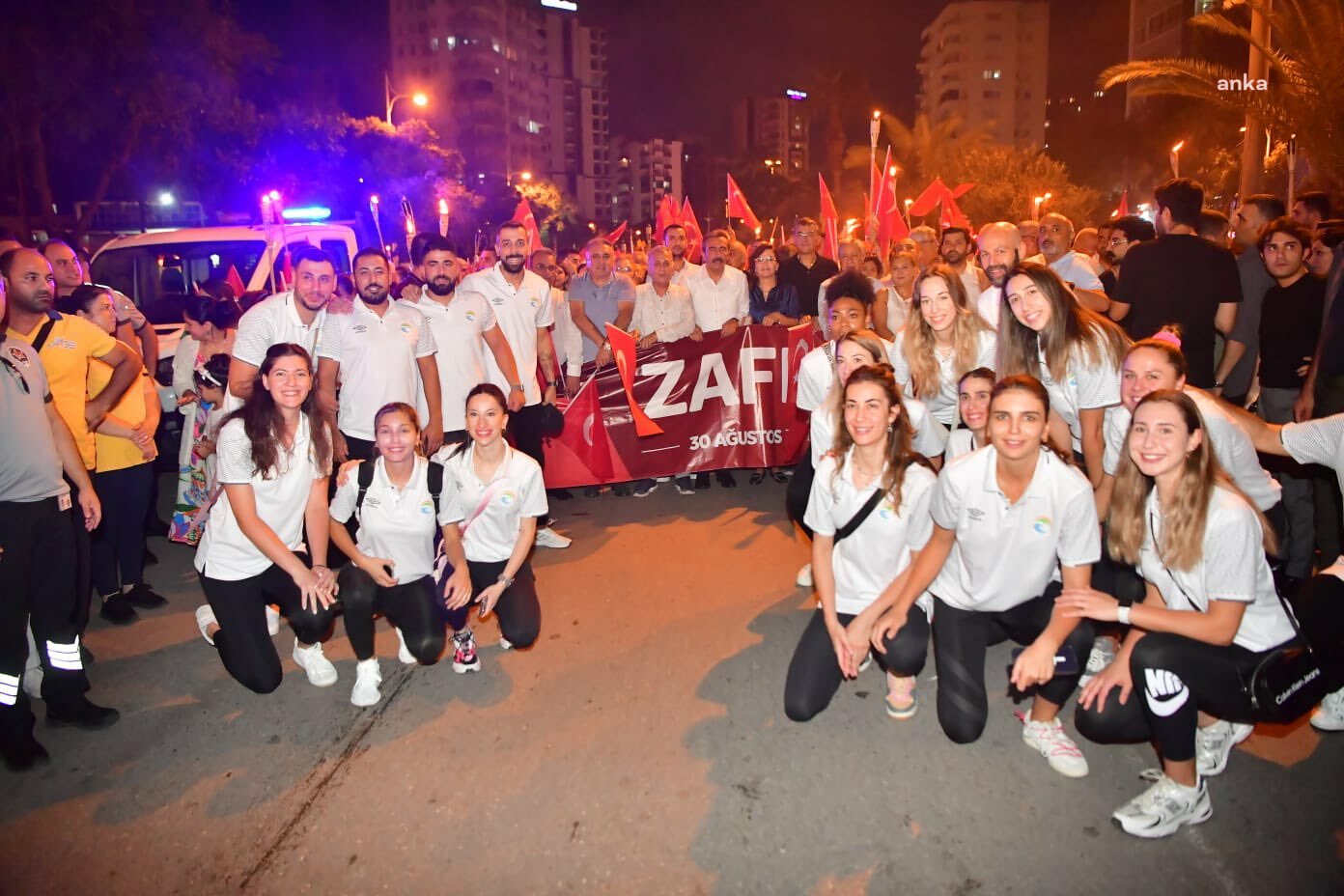 30 AĞUSTOS COŞKUSU, ÇUKUROVA’YI SARDI