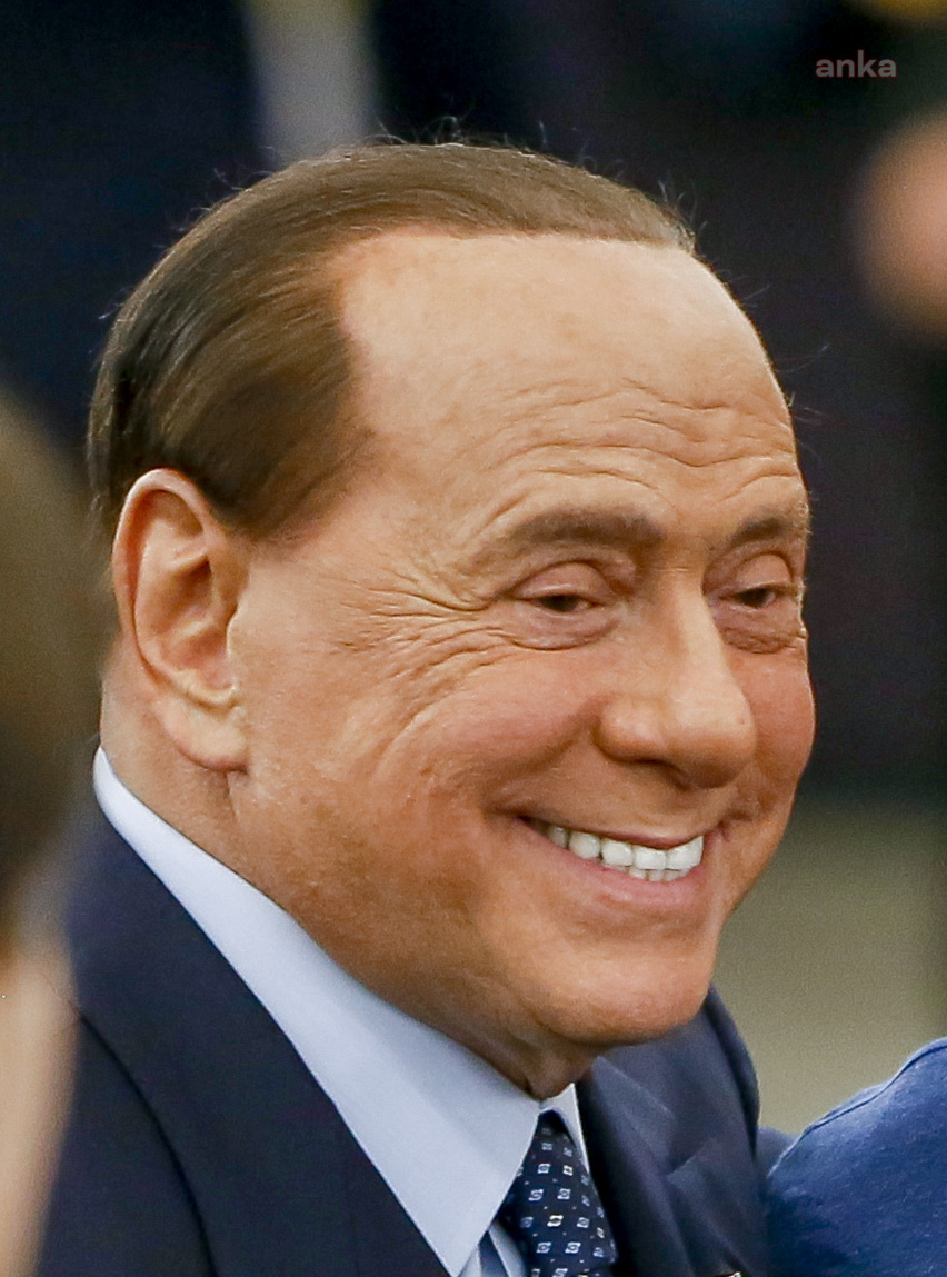 İTALYA ESKİ BAŞBAKANI BERLUSCONİ’NİN KORONAVİRÜS TESTİ POZİTİF ÇIKTI