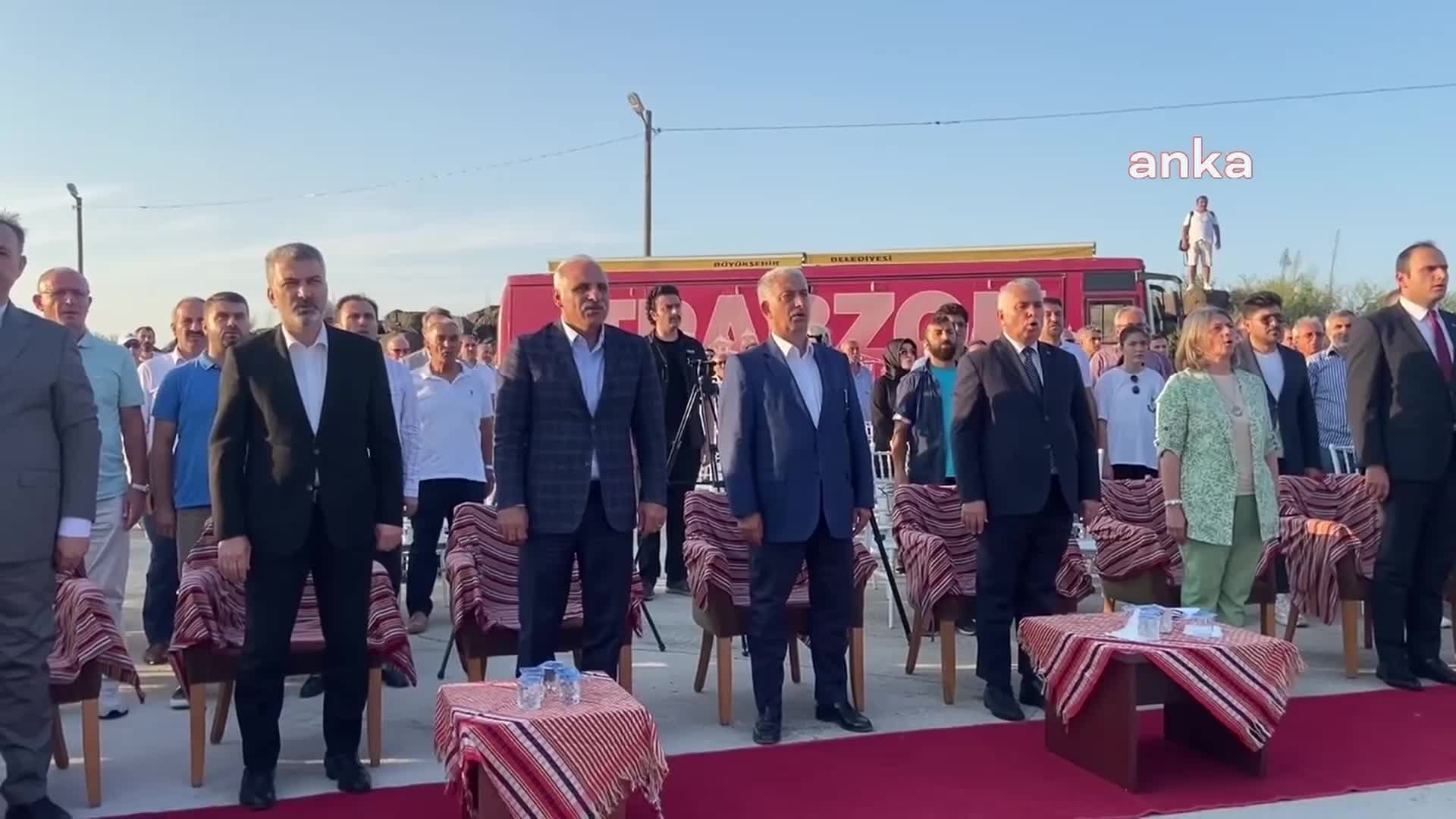 AV YASAĞININ KALKMASIYLA TRABZONLU BALIKÇILAR TÖRENLE DENİZE AÇILDI