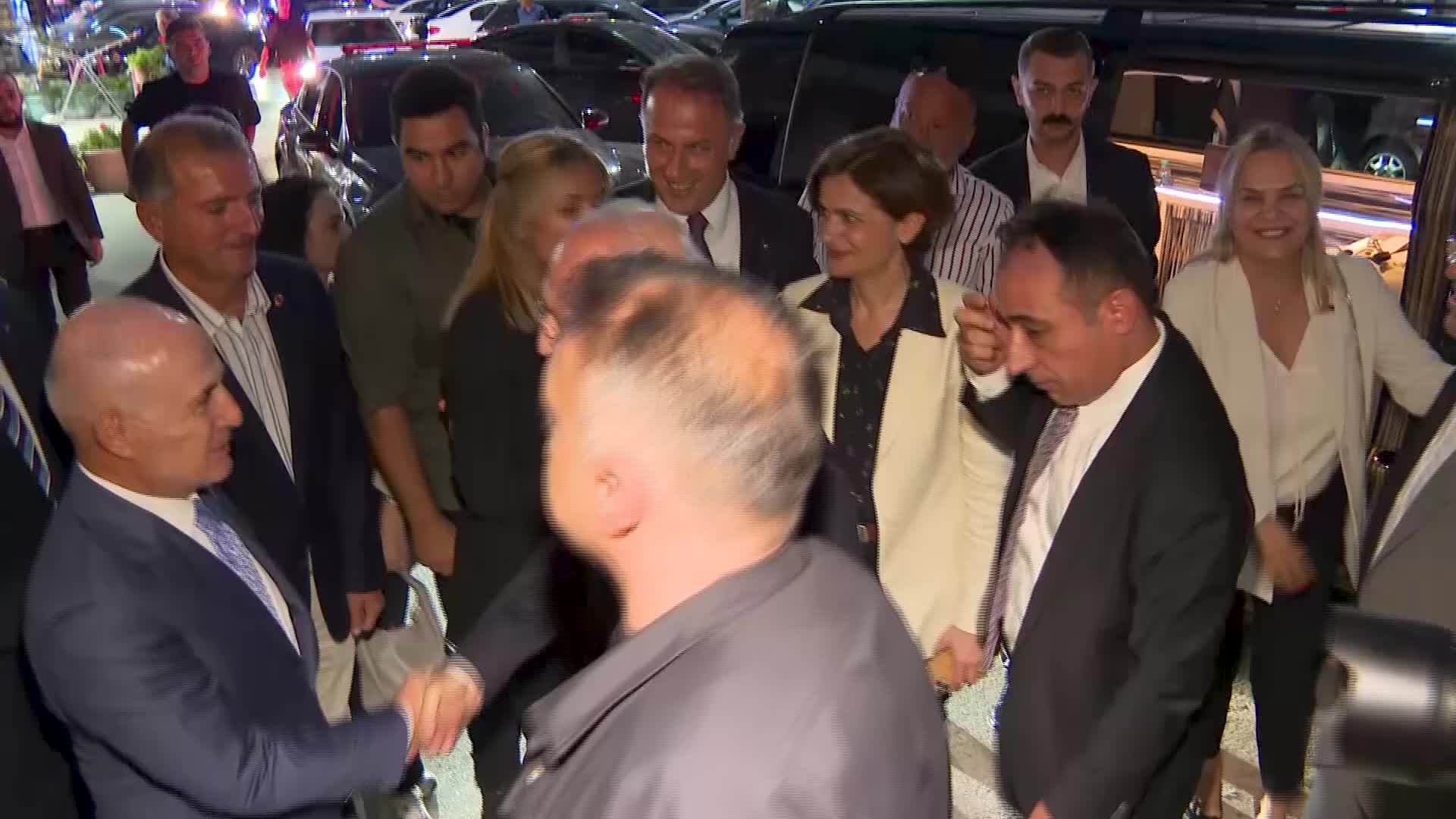 KILIÇDAROĞLU, FATMA VE MUSTAFA ÇİFTİNİN DÜĞÜN TÖRENİNE KATILDI