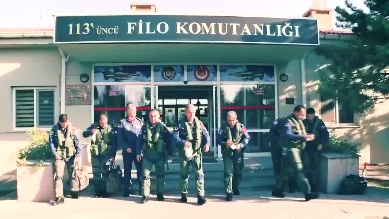 BAKAN AKAR F-16 SAVAŞ UÇAĞI İLE  EGE'NİN KUZEYİNDE UÇTU
