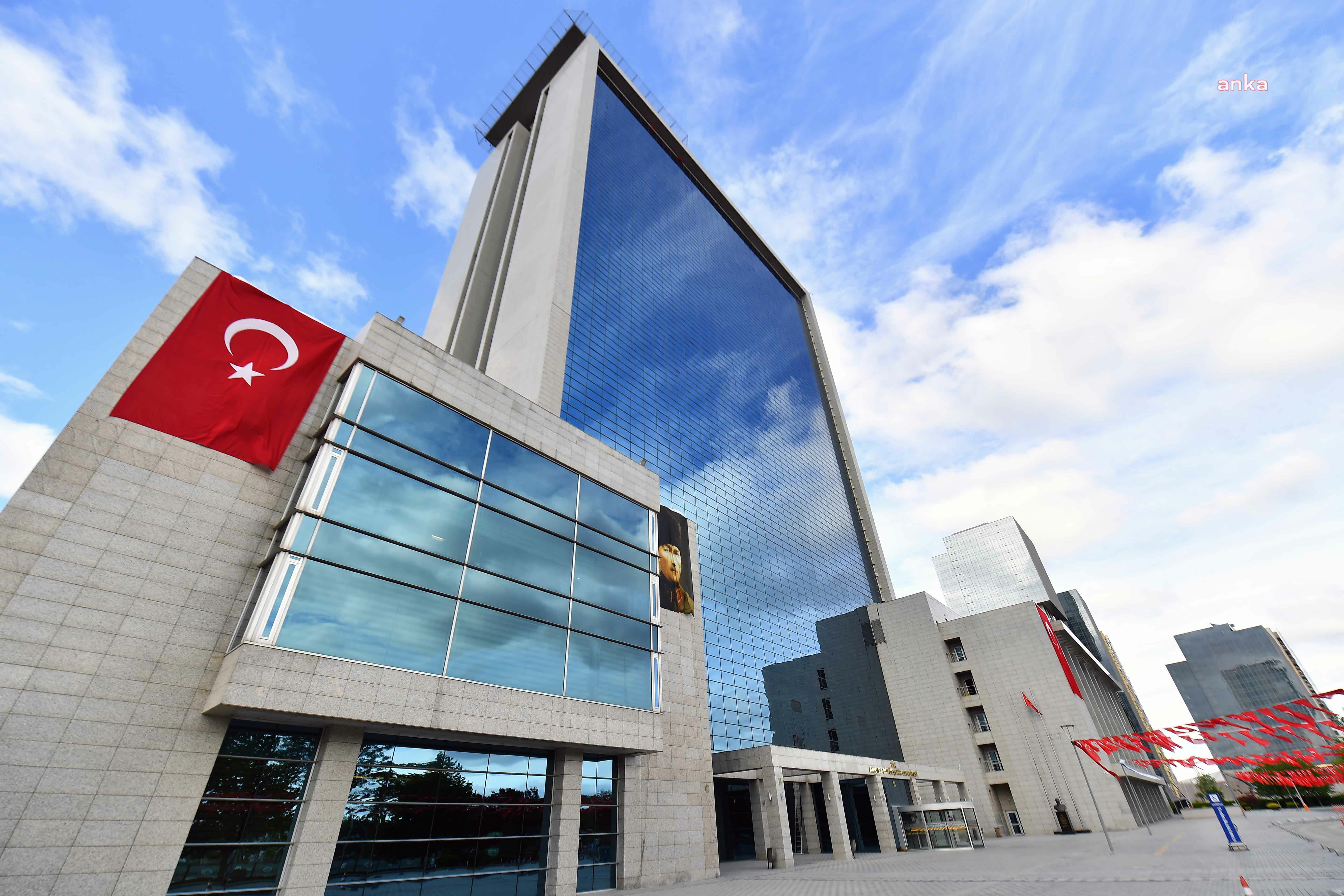 ANKARA BÜYÜKŞEHİR BELEDİYESİ: “AVRUPA KADINLAR VOLEYBOL ŞAMPİYONASI FİNALİ İÇİN PARKLARIMIZDA YAPACAĞIMIZ GÖSTERİMLER YOĞUN YAĞIŞ NEDENİYLE İPTAL EDİLMİŞTİR. FİLENİN SULTANLARI'NA BAŞARILAR DİLİYORUZ”