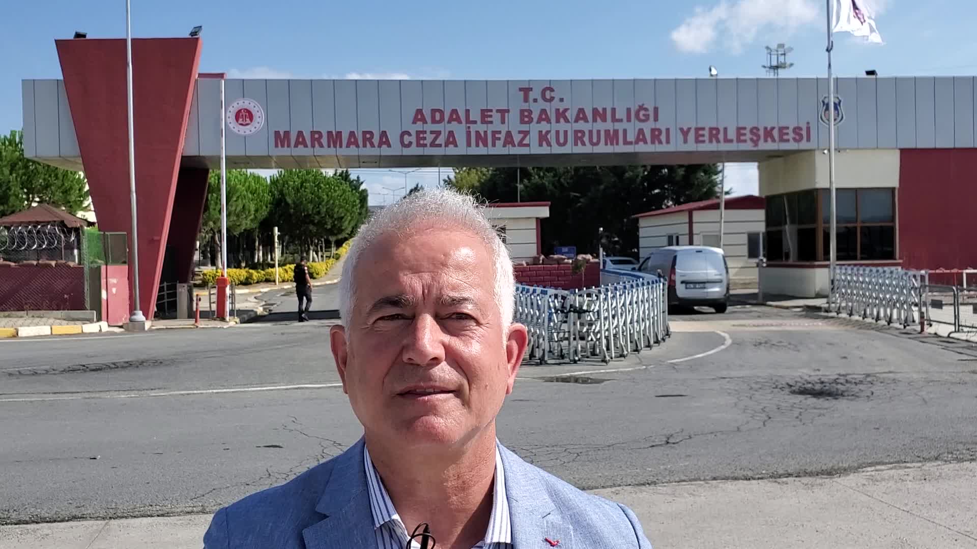 İSMET GÜNEŞHAN’DAN SİLİVRİ ZİYARETİ: “TÜRKİYE’DE YAŞAYAN İNSANLARIN BARIŞ, HUZUR İÇERİSİNDE, DEMOKRATİK BİR ORTAMDA YAŞAMALARI İÇİN MÜCADELEMİZİ ORTAKÇA VERECEĞİZ”