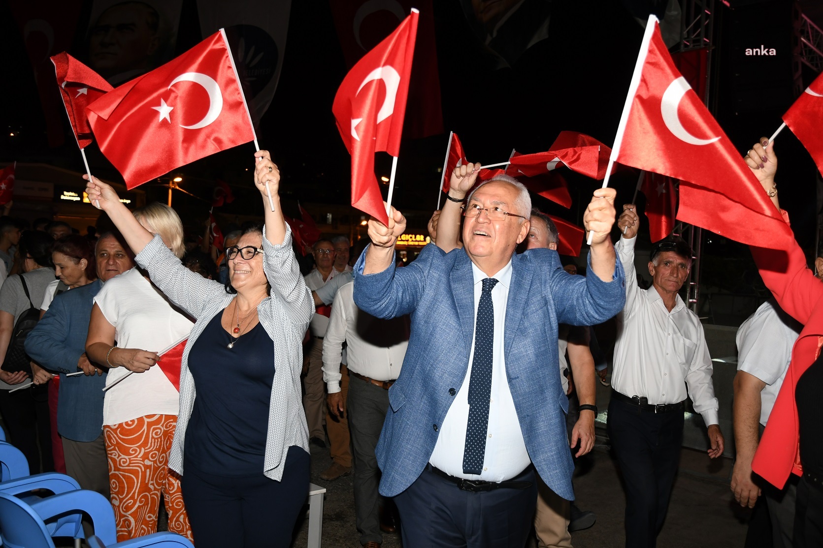 KARABAĞLAR İZMİR'İN KURTULUŞU'NU COŞKUYLA KUTLAYACAK