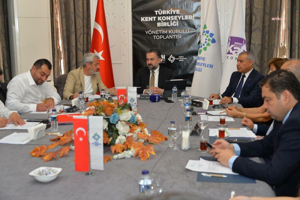 TÜRKİYE KENT KONSEYİ BİRLİĞİ YÖNETİM KURULU TOPLANTISI, ANKARA'DA YAPILDI