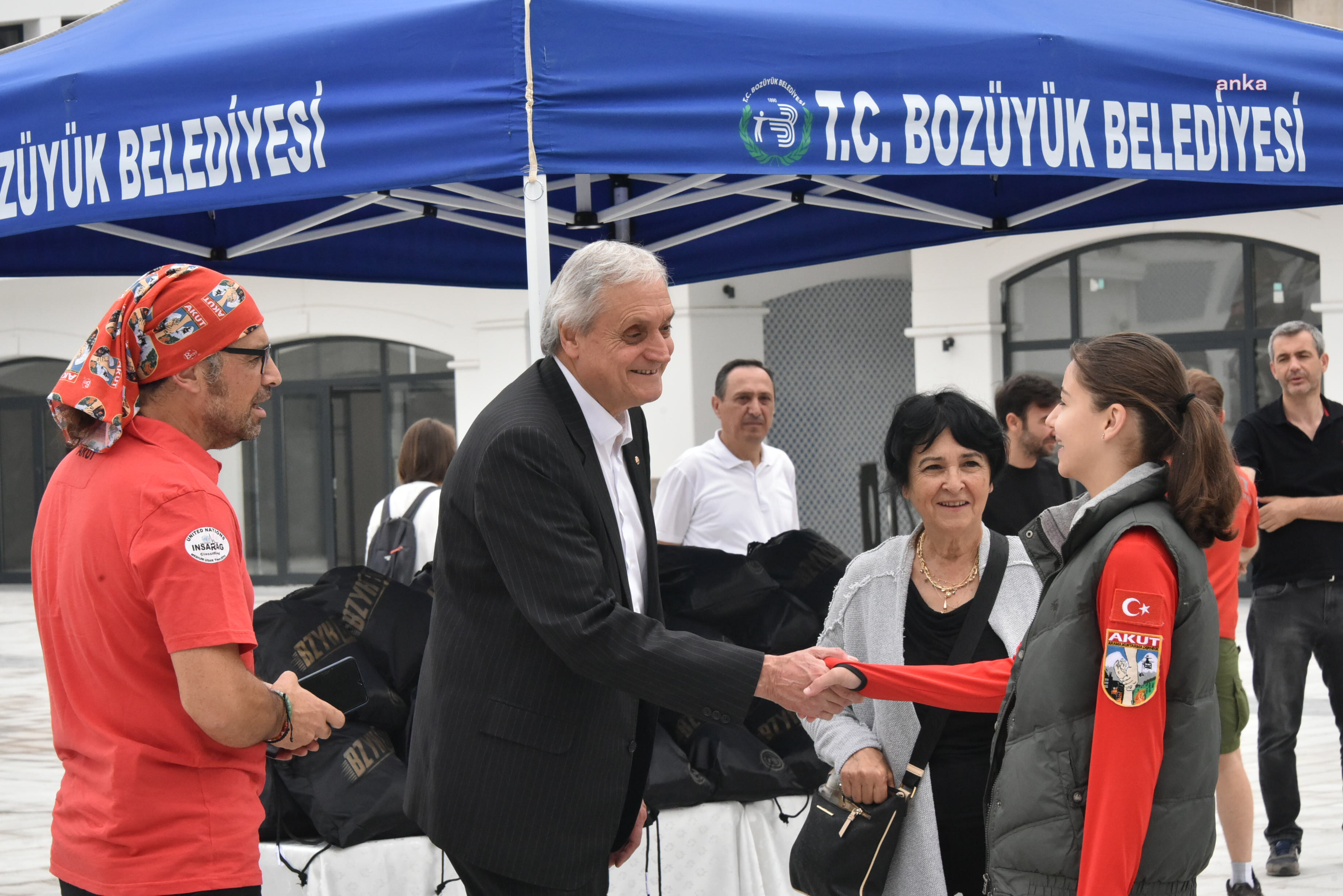 BOZÜYÜK BELEDİYE BAŞKANI BAKKALCIOĞLU, ÖĞRENCİLERİ KAMPA UĞURLADI