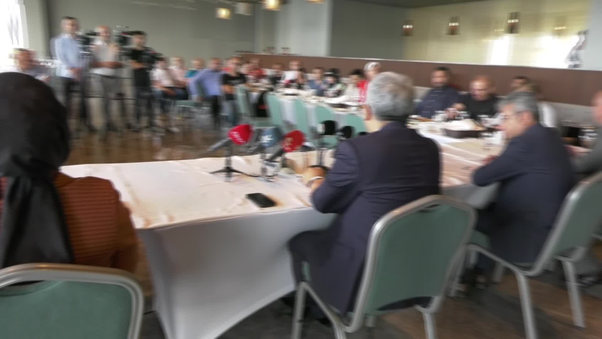 RİZE VALİSİ İHSAN SELİM BAYDAŞ: "İDARİ VE SİYASİ AKTÖRLERLE SOSYAL MEDYA ÜZERİNDEN İLETİŞİM KURMAYI SAĞLIKLI BULMUYORUM"