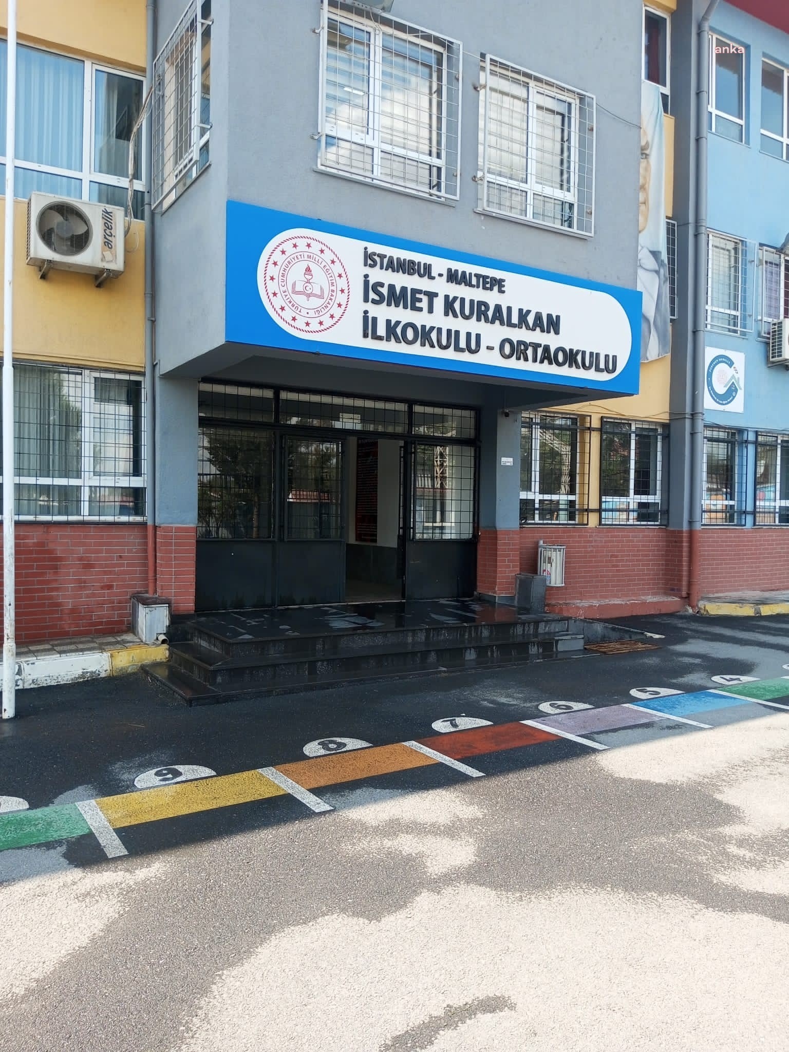 MALTEPE BELEDİYESİ'NDEN OKULLARA TAMİRAT DESTEĞİ