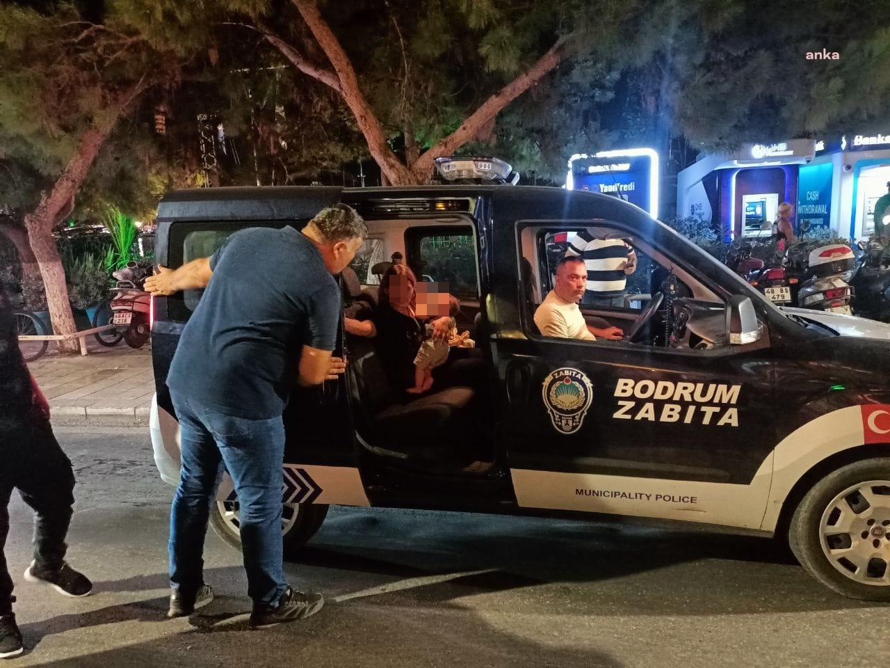 BODRUM'DA ZABITA VE POLİS EKİPLERİNDEN DENETİM