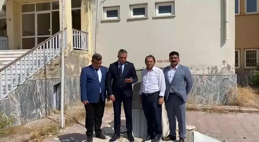 MEHMET TAHTASIZ: “AKP İKTİDARINA SESLENİYORUM; OKULLARI KAPATTIĞINIZ YETMEZMİŞ GİBİ KAPATILAN OKULLARI DA KORUYAMADINIZ”