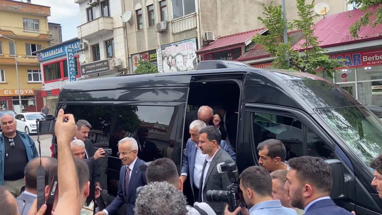 ULAŞTIRMA VE ALTYAPI BAKANI URALOĞLU: “TURİST SAYIMIZDA 2022'NİN 7. AYINA GÖRE YÜZDE 79 ARTIŞ OLDU”