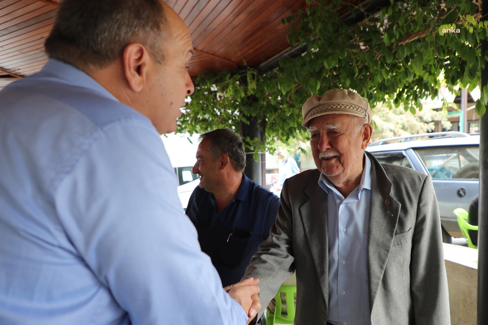 GEMLİK ZEYTİN FESTİVALİ'NDE EN KIDEMLİ ZEYTİN ÜRETİCİSİ UNUTULMADI